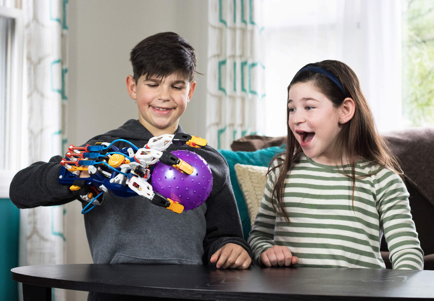 Thames & Kosmos Mega Cyborg Hand STEM Kit – Build Your Own Hydraulic Hand with Adjustable Grip, Learn Pneumatics & Engineering for Kids & Teens