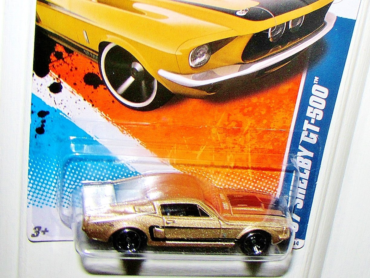 HOT WHEELS 2011 MUSCLE MANIA 1/10 GOLD '67 SHELBY GT-500 101/244
