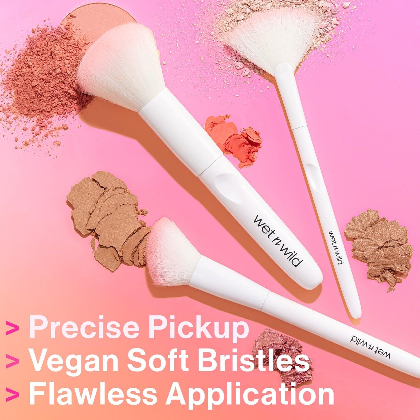 wet n wild Full Coverage Foundation Brush, Packed Bristles for All Formulas, Comfort Grip, Cruelty-Free & Vegan