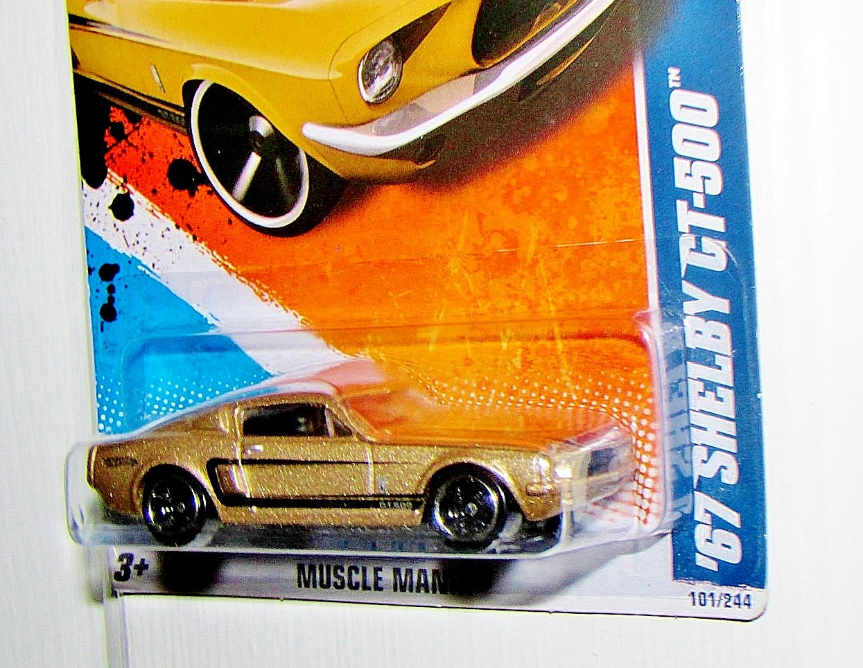 HOT WHEELS 2011 MUSCLE MANIA 1/10 GOLD '67 SHELBY GT-500 101/244