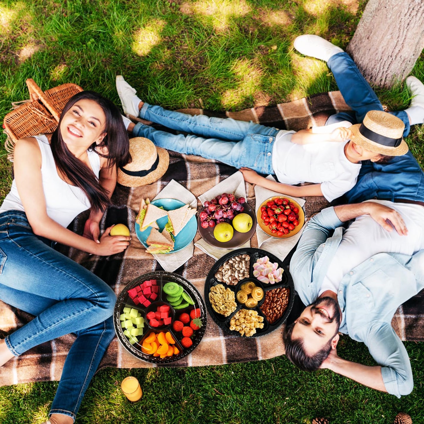12 Pack Plastic Appetizer Trays with Lid,Disposable Clear Divided Serving Tray,6 Sectional Round Food Storage Container Platter…