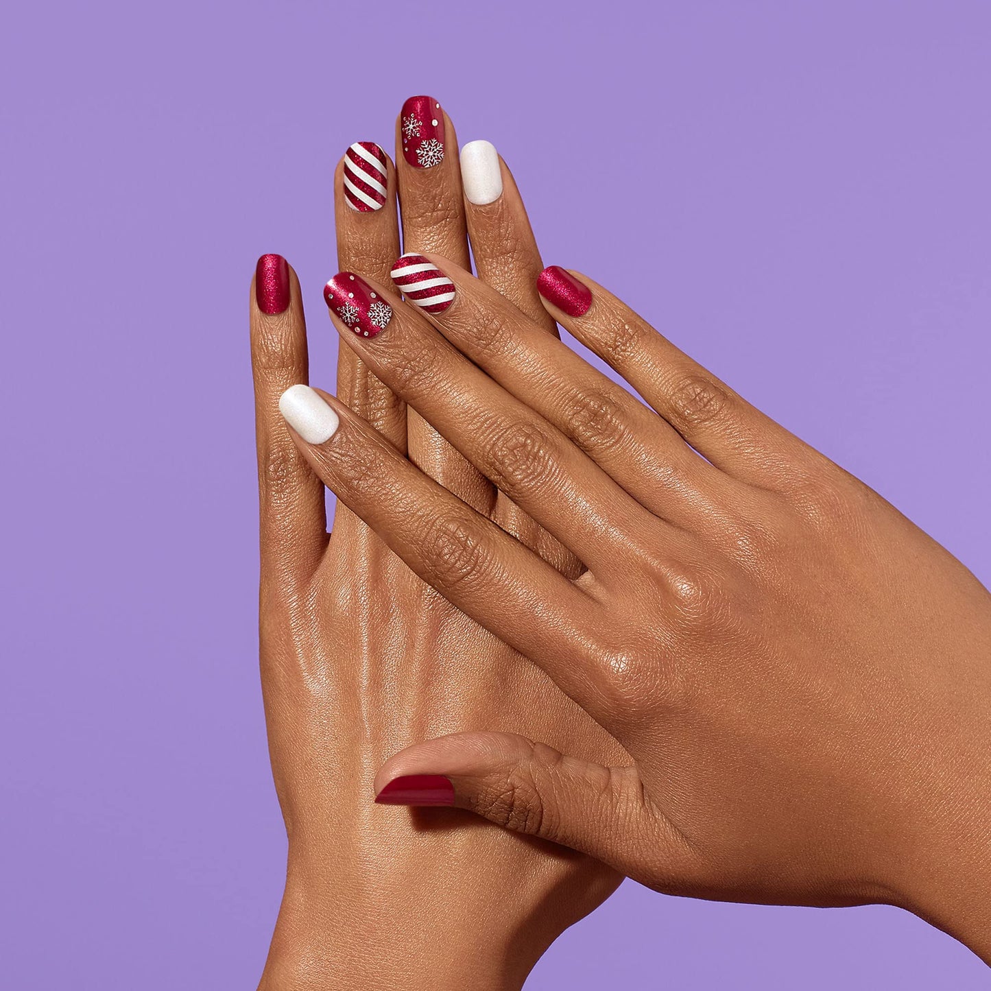 Dashing Diva Gloss Holiday Nail Strips - Peppermint Marvel | UV Free, Chip Resistant, Long Lasting Gel Nail Stickers | 32 Wraps, 1 Prep Pad, 1 Nail Beauty & Personal Care Dashing Diva