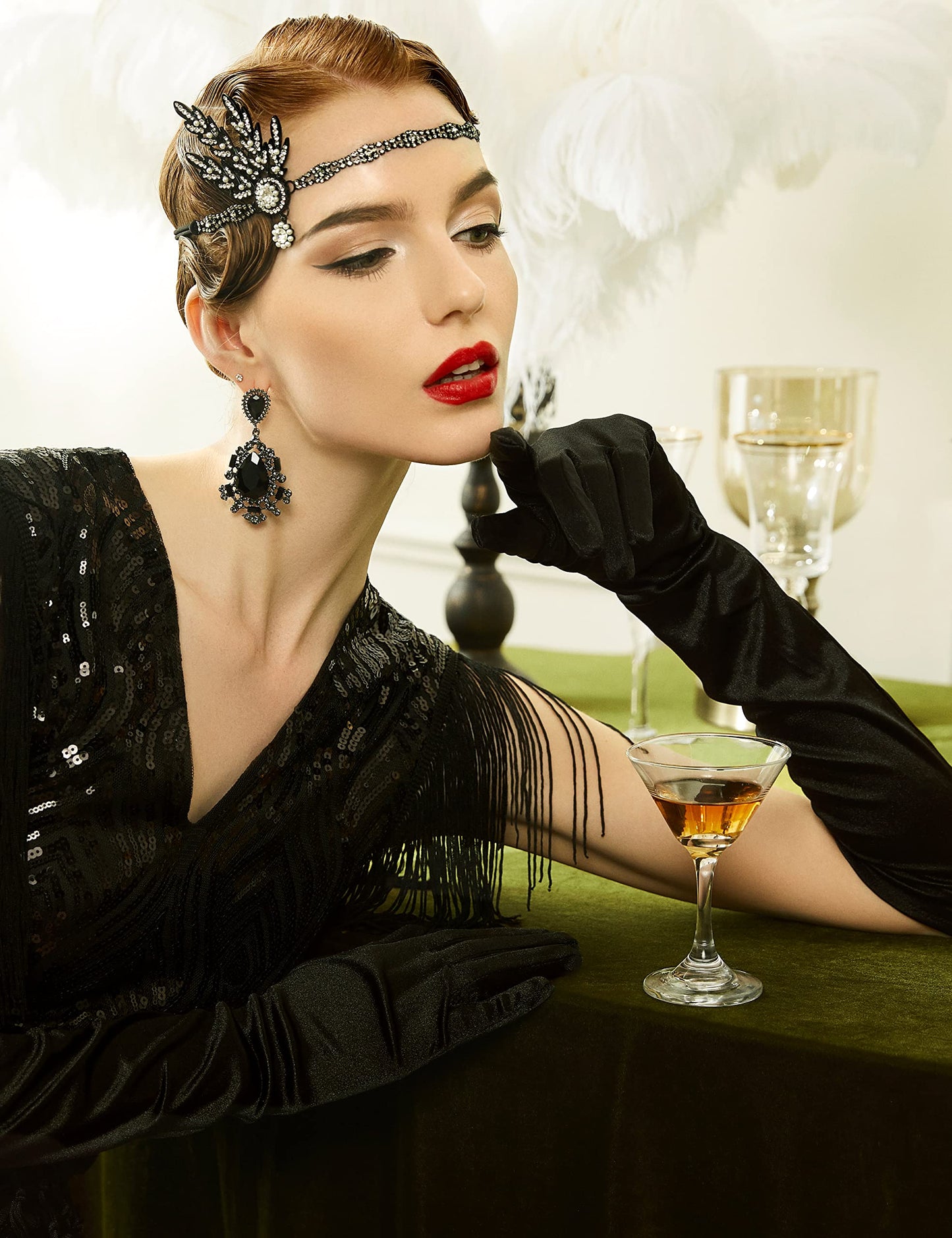 BABEYOND Art Deco 1920's Flapper Great Gatsby Inspired Leaf Medallion Pearl Headpiece Headband Black