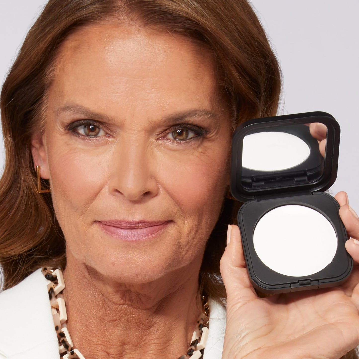 LAURA GELLER NEW YORK Matte Maker Pressed Setting Powder - Translucent - Setting Powder & Finishing Powder - Oil-Control - Filter-Like Matte Finish