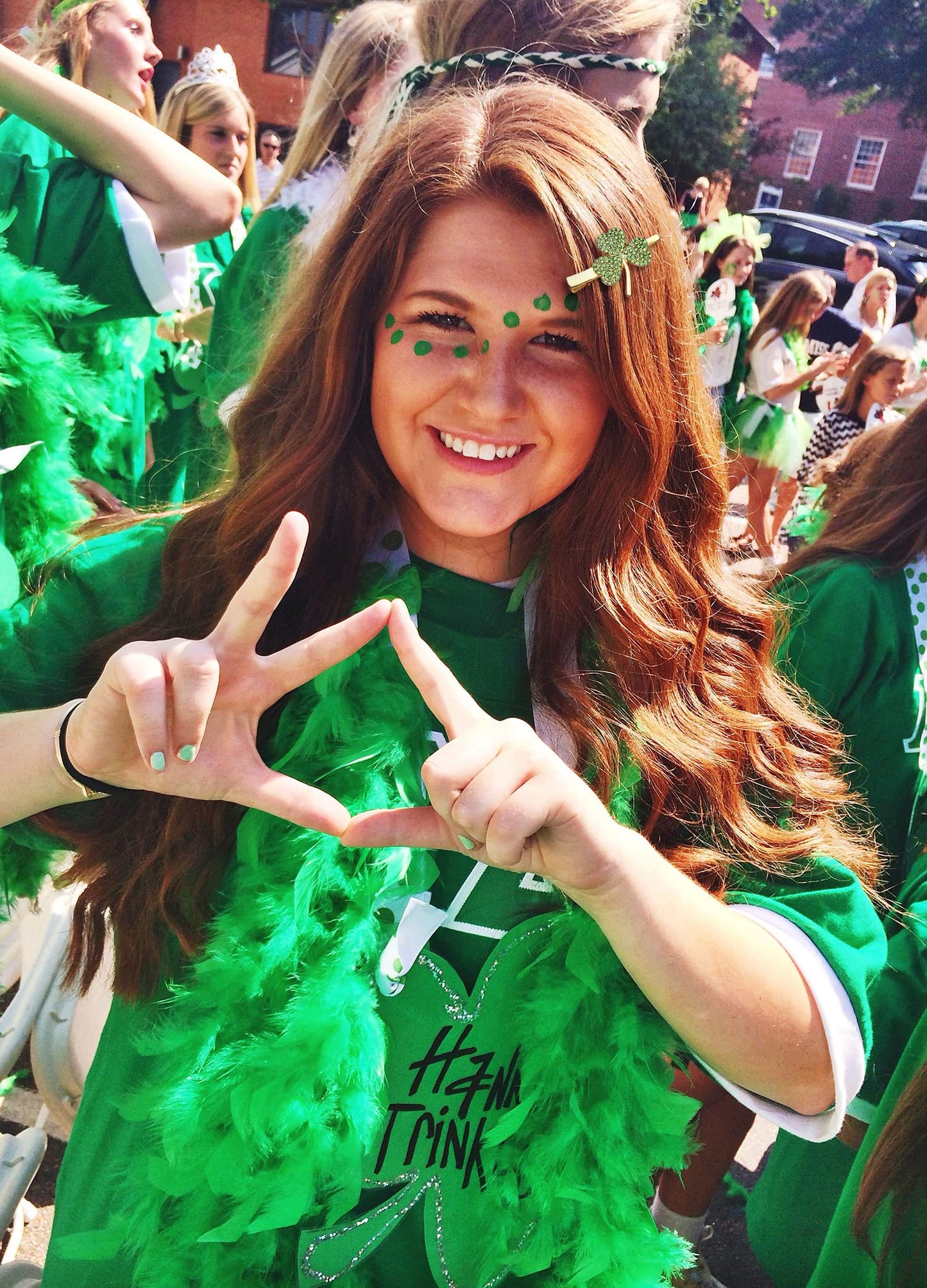 St. Patrick’s Day Hair Clips Rhinestone Glitter Green Leaf Hairpins for Women Lucky Shamrock Hair Clips Costume Hair Accessory Holiday Party Gifts