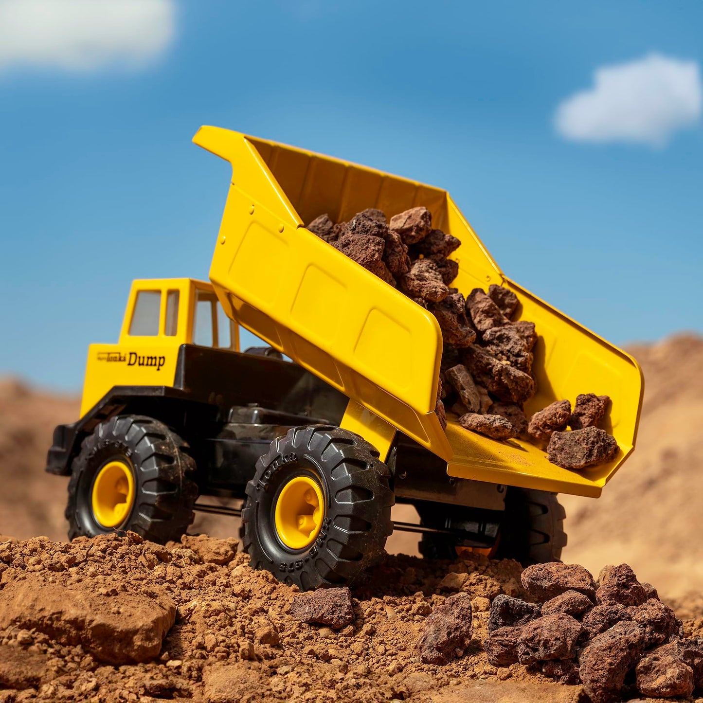 Tonka Retro Mighty Dump Truck - Collector's Edition - Made with 2X More Steel, Kids Construction Toy, Metal Truck, Toy Truck for Boys and Girls,…