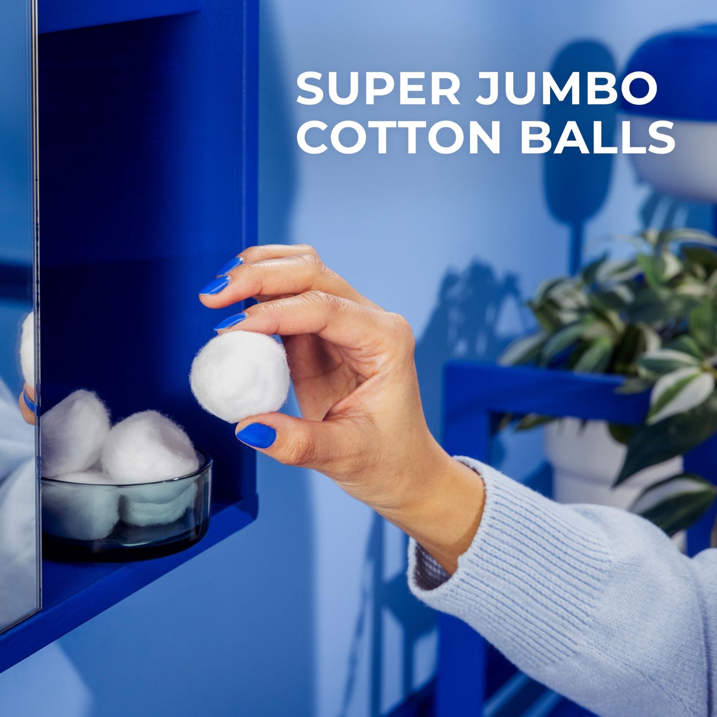 Q-Tips Super Jumbo Cotton Balls for Beauty, First Aid and Baby Care, 100% Thick Cotton, 100 Count Beauty and Personal Care Q-tips