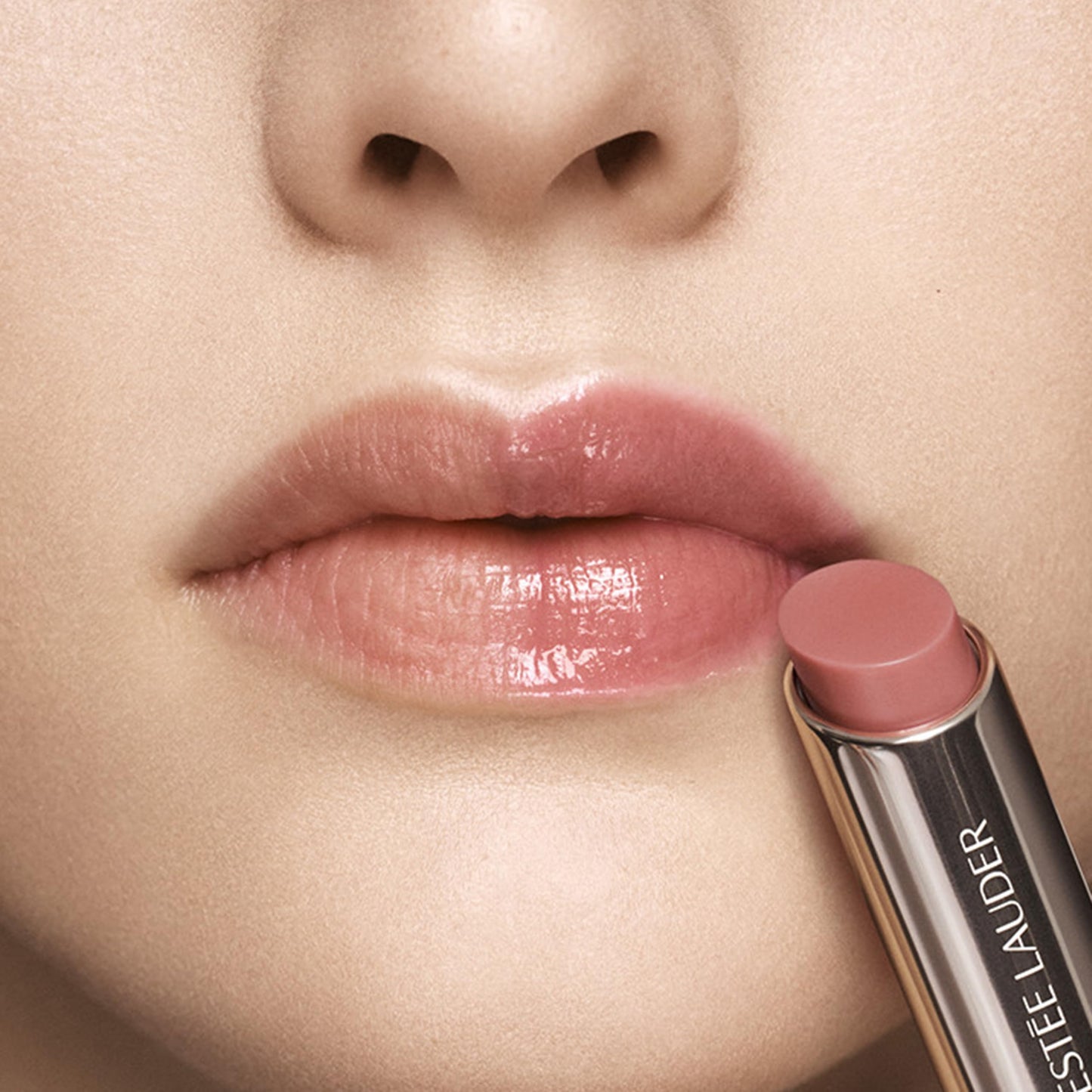 Estée Lauder Futurist HydraPlump Tinted Lip Balm | Includes Hyaluronic Acid + pH-Adaptive Color | Hydrates, Strengthens Lip Barrier, 708 Rosewood