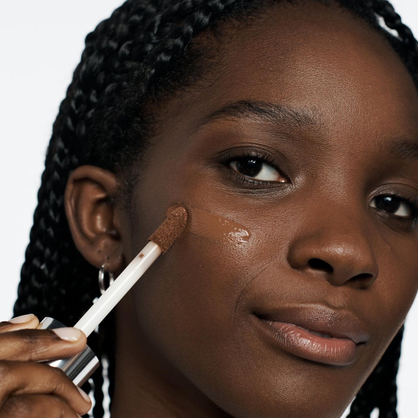 Clinique Beyond Perfecting Lightweight Liquid Foundation + Concealer For Dry Combination to Oily Skin Types | Full Coverage + Natural Matte Finish, Linen, 1 Fl Oz