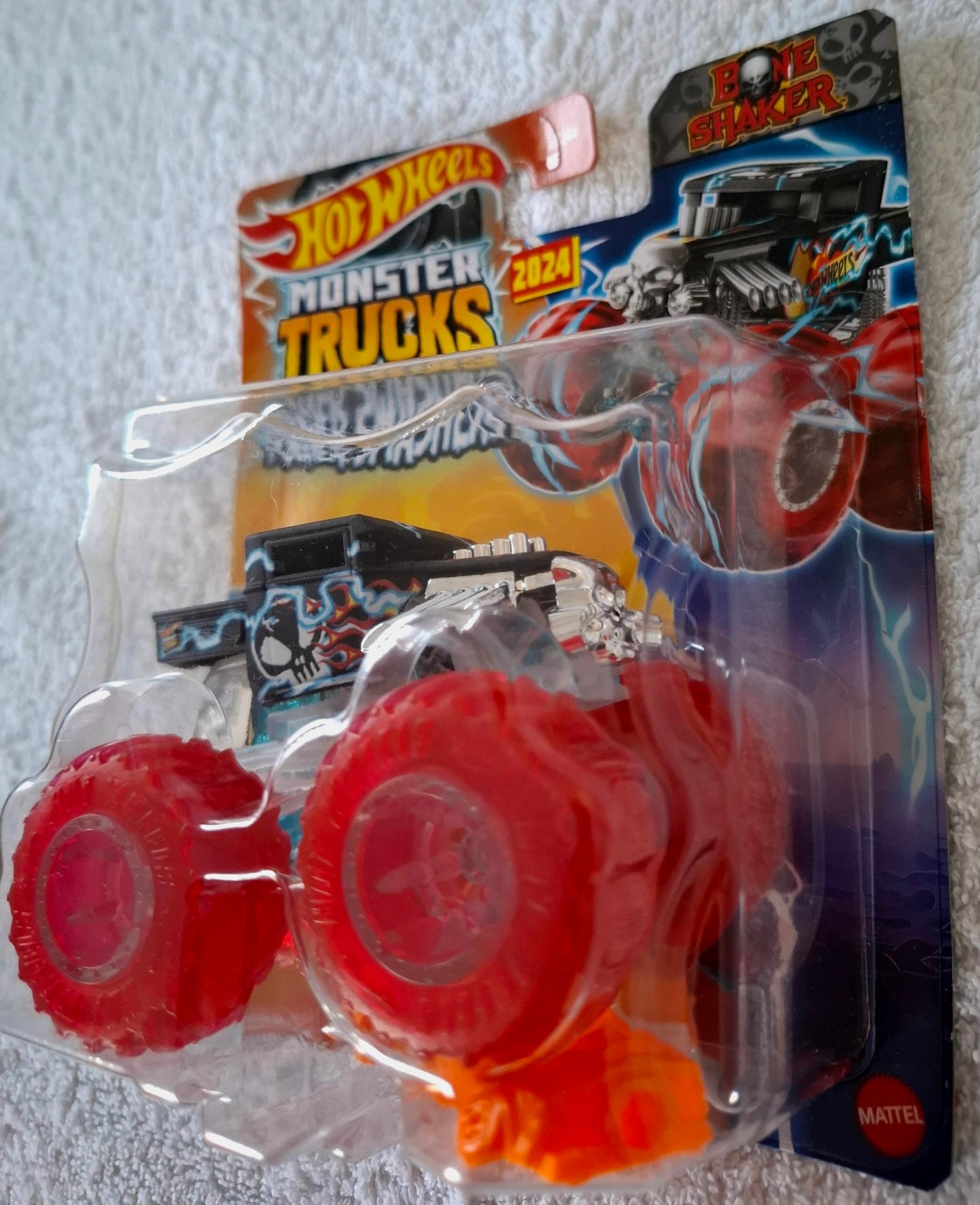 Hot Wheels Monster Trucks New for 2024 1:64 Scale (Bone Shaker Power Smashers 4/7)