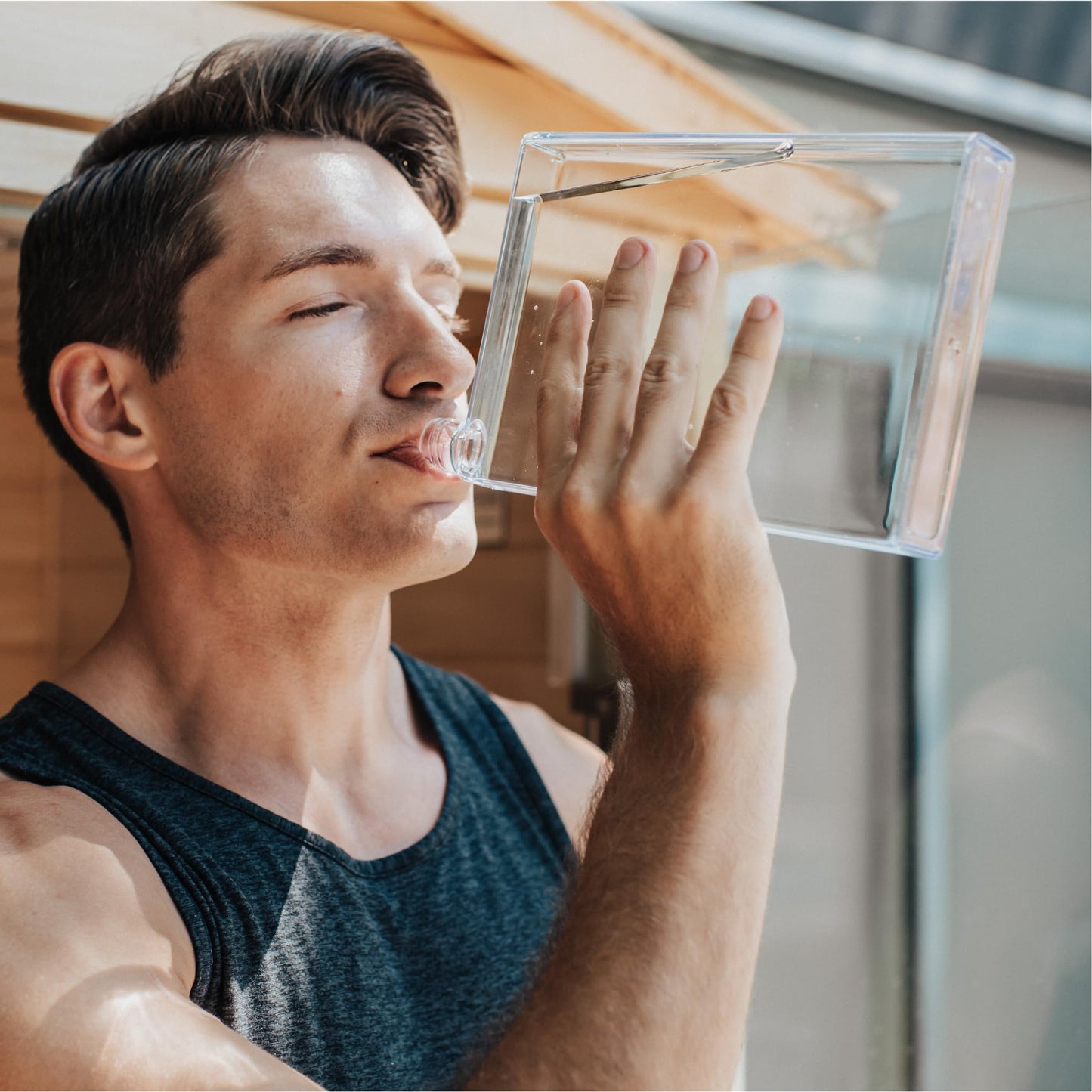 OutdoorHero FLATFIT Water Flask - Leak-Proof Slim Water Bottle - Large Capacity, Flat Design Fits In Purses & Backpacks - BPA Free Travel Bottle