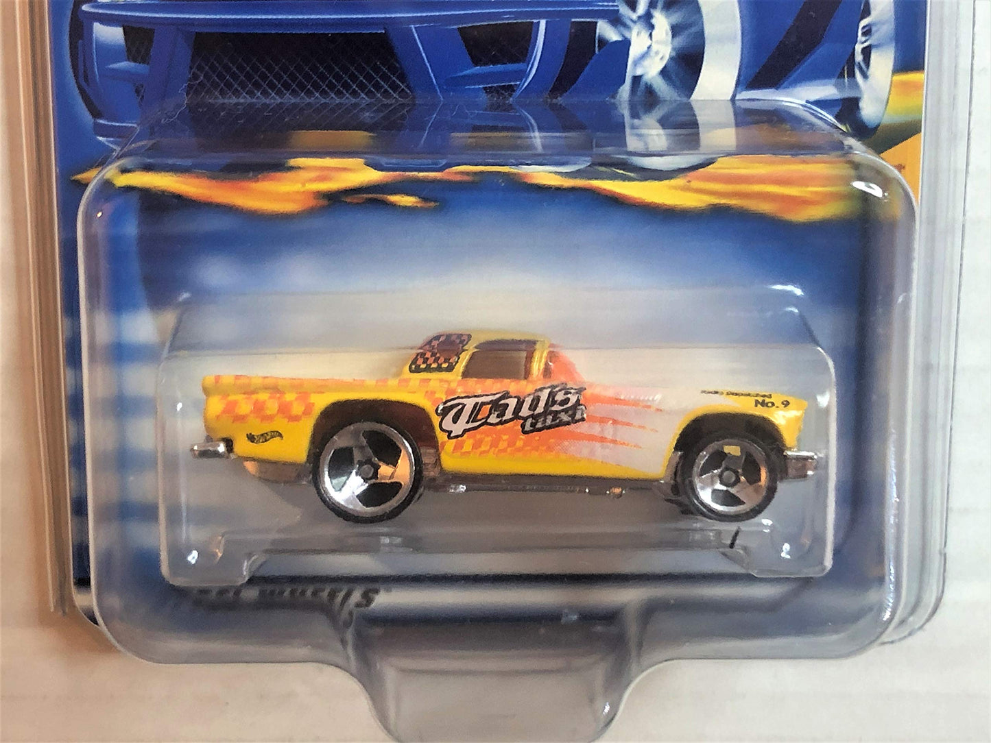 Hot Wheels 2001-055 Turbo Taxi Series '57 T-bird 3/4 1:64 Scale