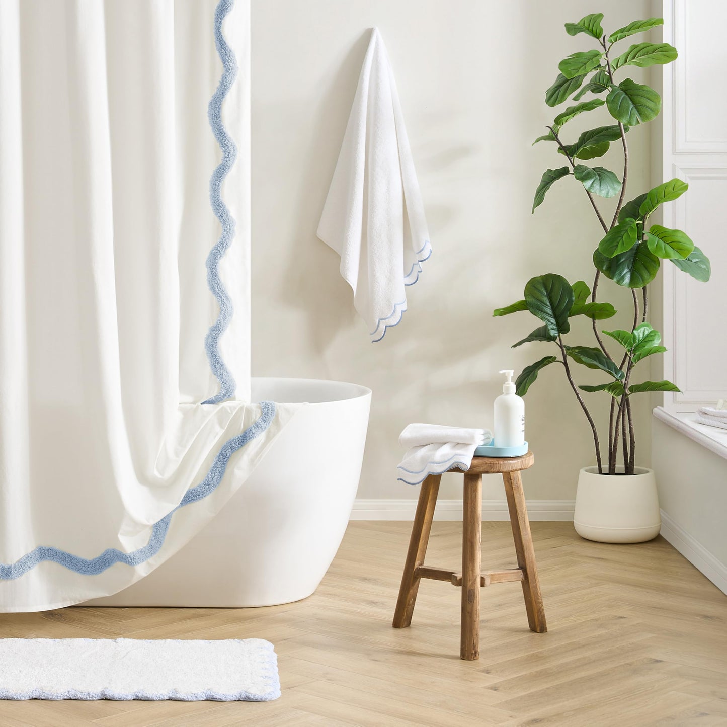 Peri Home 2 Piece Bath Towel Set, 500 GSM, 100% Cotton Towel for Bathroom, Embroidered, Soft & Absorbent, White with Blue Scallop