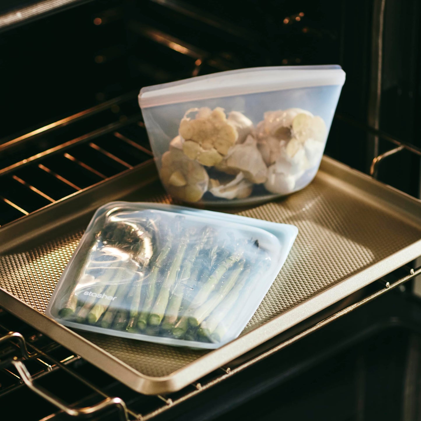 Stasher Premium Silicone Reusable Food Storage Quart Bag, Clear, Microwave, Sous Vide, Dishwasher, Oven and Freezer Safe, BPA Free, Leak-free…