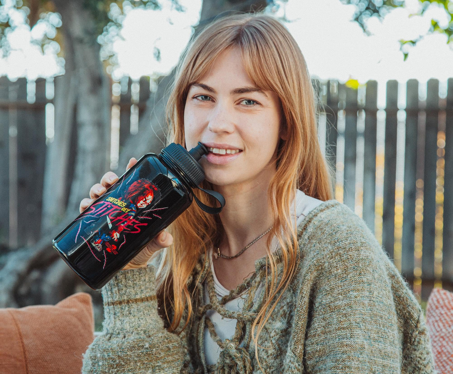 Child's Play 2 Chucky "Snitches Get Stitches" Water Bottle With Spill-Resistant Sports Cap Lid | Large Plastic Sports Jug | Holds 34 Ounces