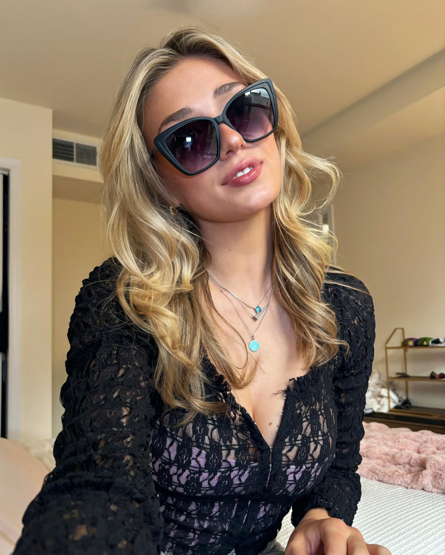 DIFF Heidi Lightweight Cat Eye Sunglasses for Women, Matte Black + Sharp Grey Gradient