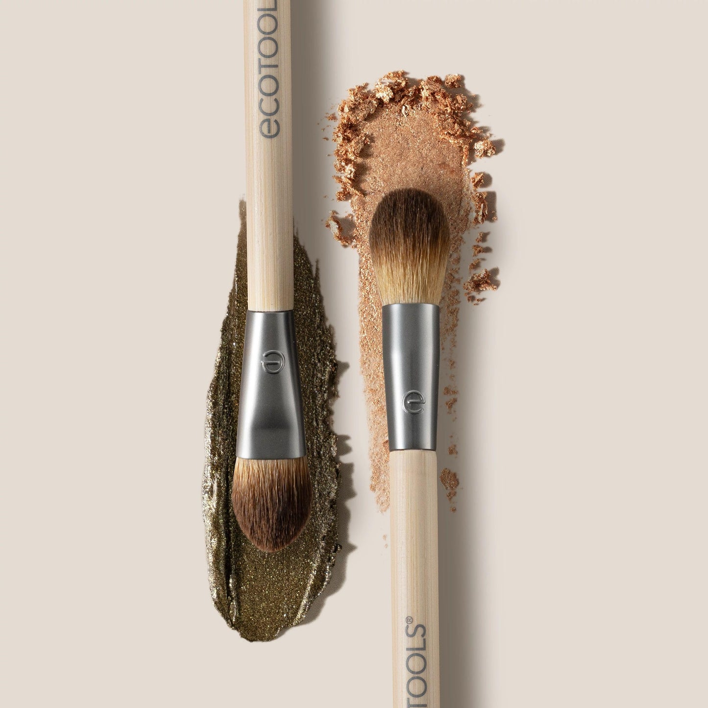 EcoTools Cream & Powder Dual-Ended Eye Brush, Flat & Fluffy Eyeshadow Brush for Packing, Blending & Full Eye Looks, Sustainable Makeup Brush, Vegan