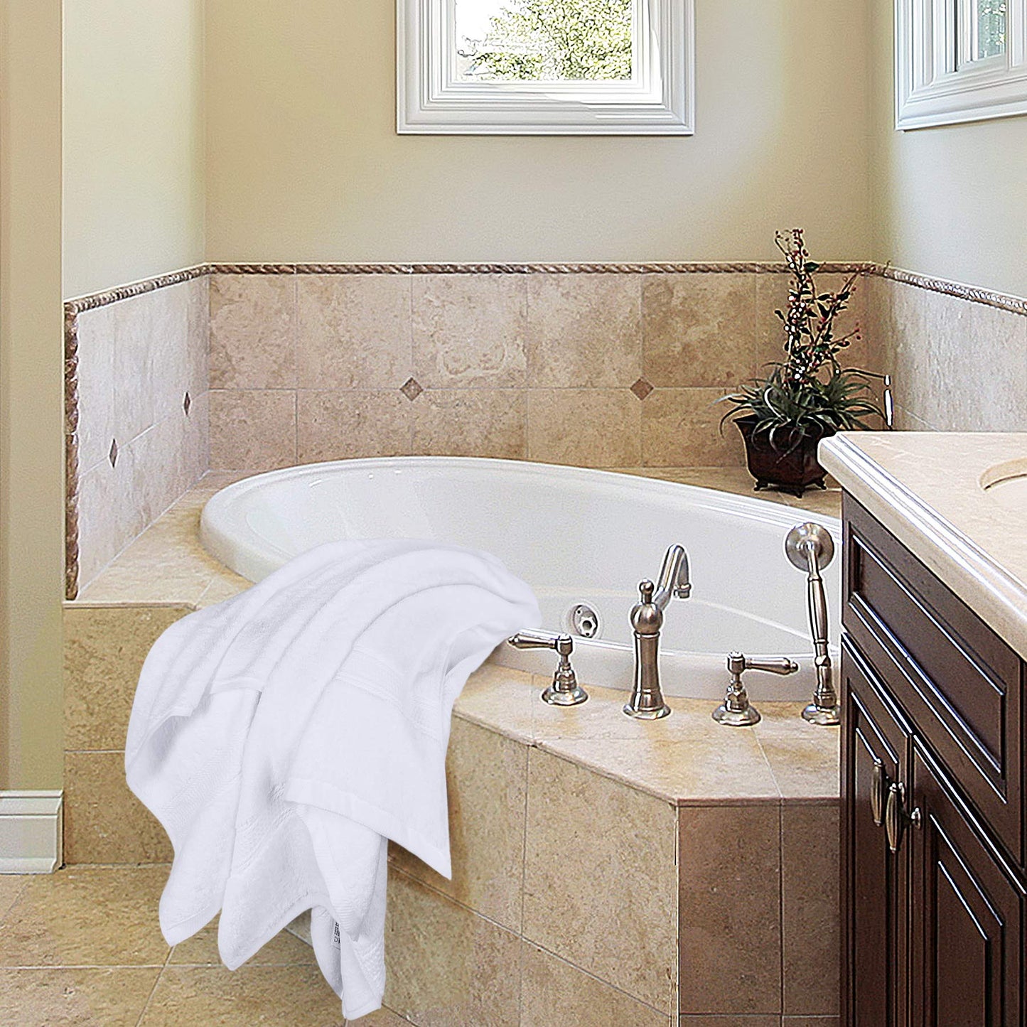 Utopia Towels 16 Pack Premium Bath Towels Set, 27 by 54 Inches, 100% Ring Spun Cotton 600GSM, Lightweight and Highly Absorbent Quick Drying Towels…