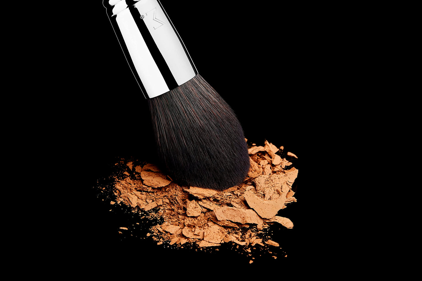 Sigma Beauty F29 HD Bronzer Brush - Tapered Makeup Brush with Ultra-Soft Synthetic Fibers for Flawless Application, Perfect for Bronzer, Setting