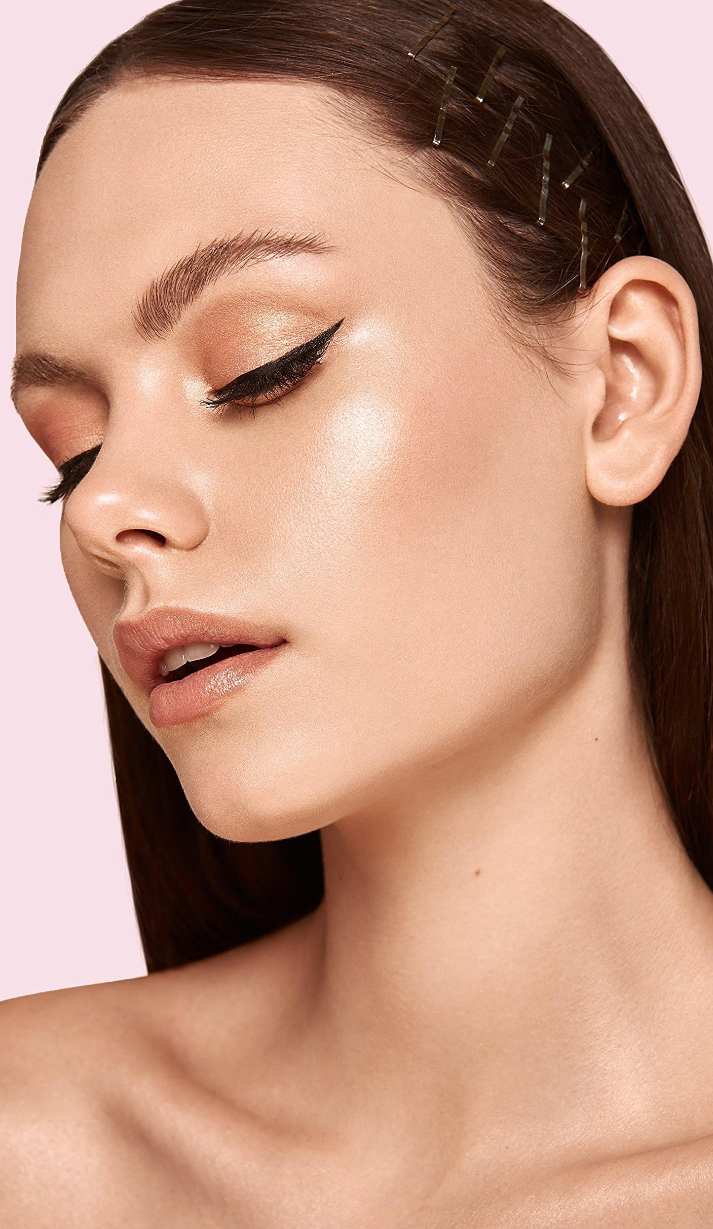 Carter Beauty Steadfast Liquid Liner Pen - Super Soft, Pigmented, Smooth Formula - Fine-Tipped, Precise Applicator Tool - Vegan And Cruelty Free