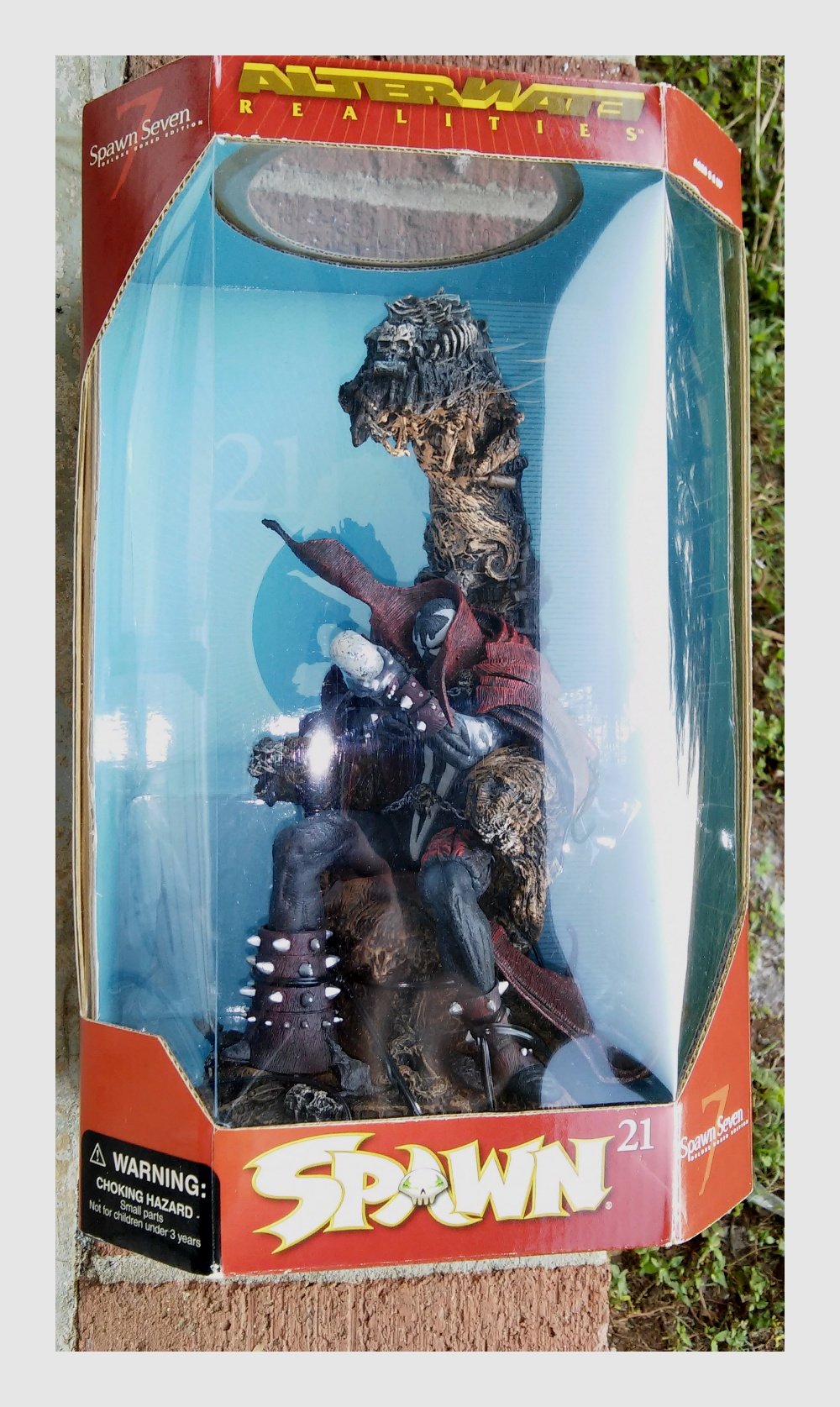 Spawn on Throne Deluxe Box