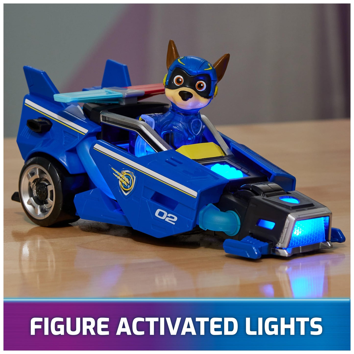 Paw Patrol: The Mighty Movie, Toy Car with Chase Mighty Pups Action Figure, Lights and Sounds, Kids Toys for Boys & Girls 3+
