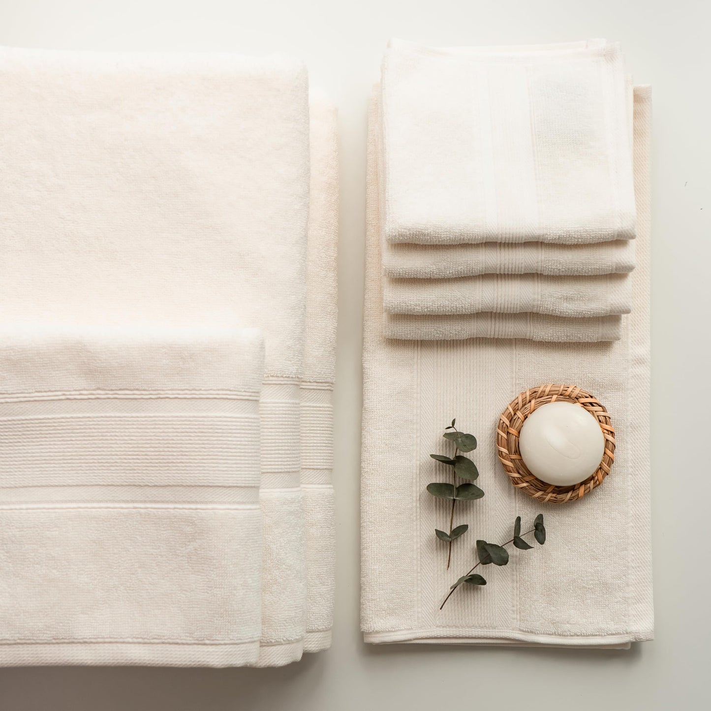 Luzia 8 Piece Bathroom Towel Set - 100% Turkish Cotton, Premium Quality - 2 Bath Towels 2 Hand Towels and 4 Washcloths (Ivory)