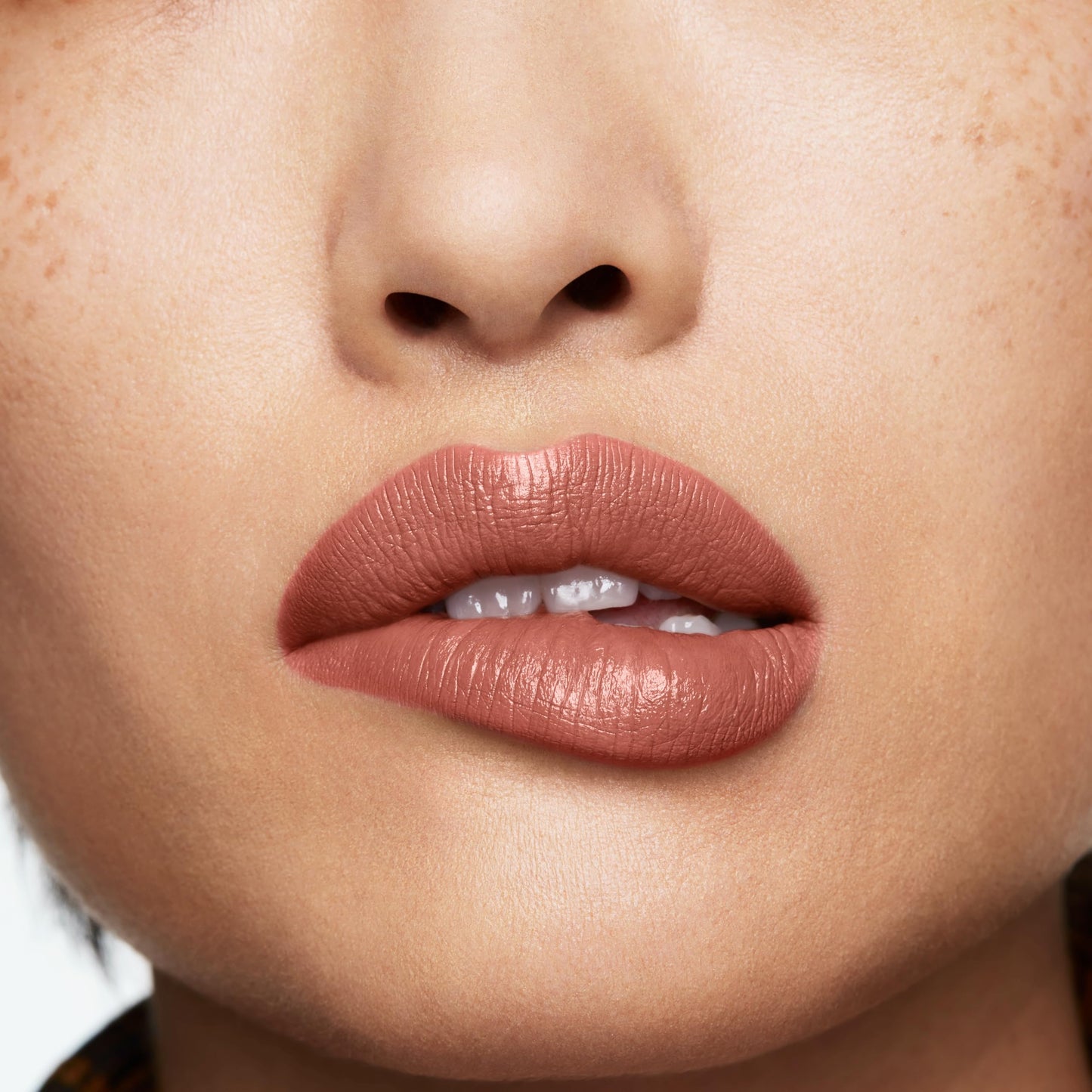 Smashbox Be Legendary Prime & Plush Lipstick | Creamy, Peptide-Infused, Lipstick with Primer for Smooth Color & Moisture Boosting Ceramides, 0.11