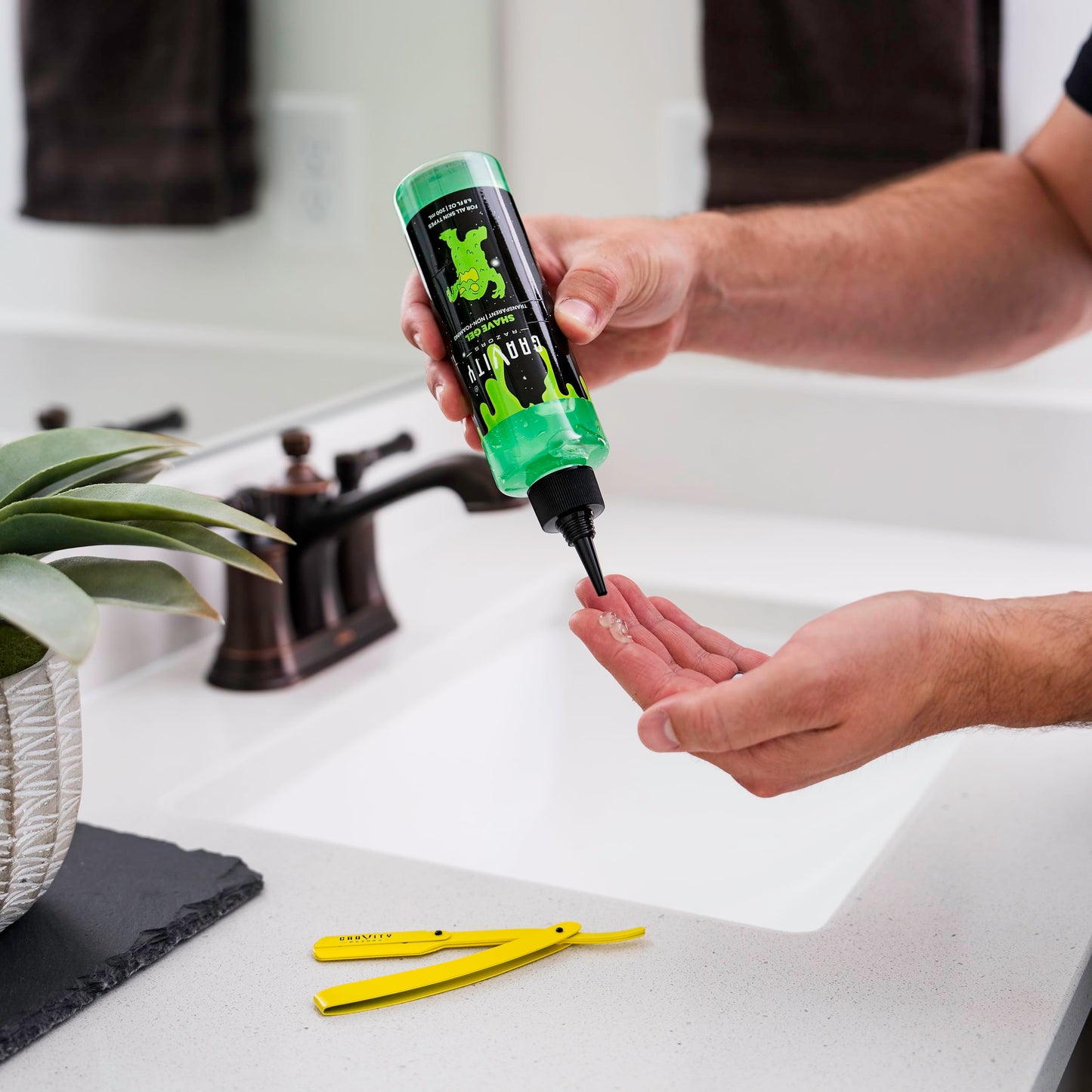 Non-Foaming Shave Gel for Men - Professional Barber-Grade Shaving Gel, Moisturizing & Skin Replenishing, Smooth Close Shave. 6.8 oz, Sandalwood scent