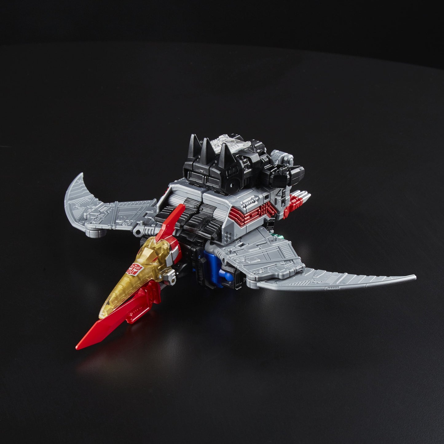 Transformers: Generations Power of the Primes Deluxe Class Dinobot Swoop