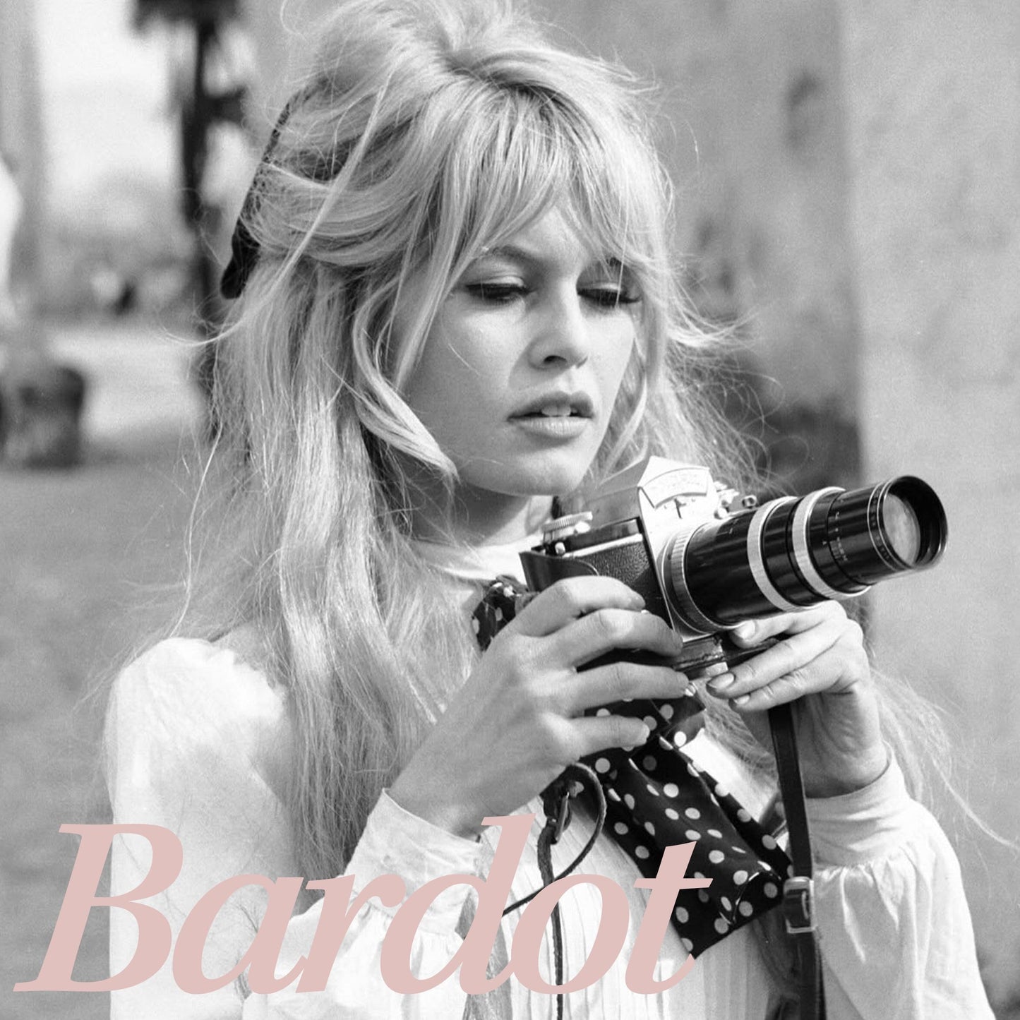 Bardot. Dry Texture Spray - Translucent Dry Texture Spray Creates Lift and Adds Airy Fullness and Long-Lasting and Lightweight Texture to the Hair - 7