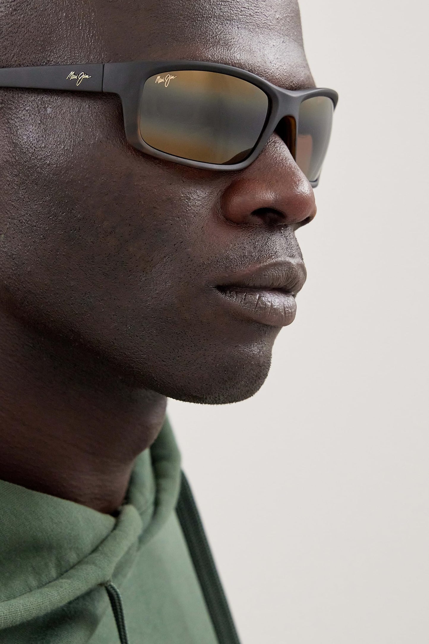 Maui Jim Men's and Women's Kanaio Coast Polarized Wrap Sunglasses, Matte Tortoise Ombre/HCL® Bronze, Medium