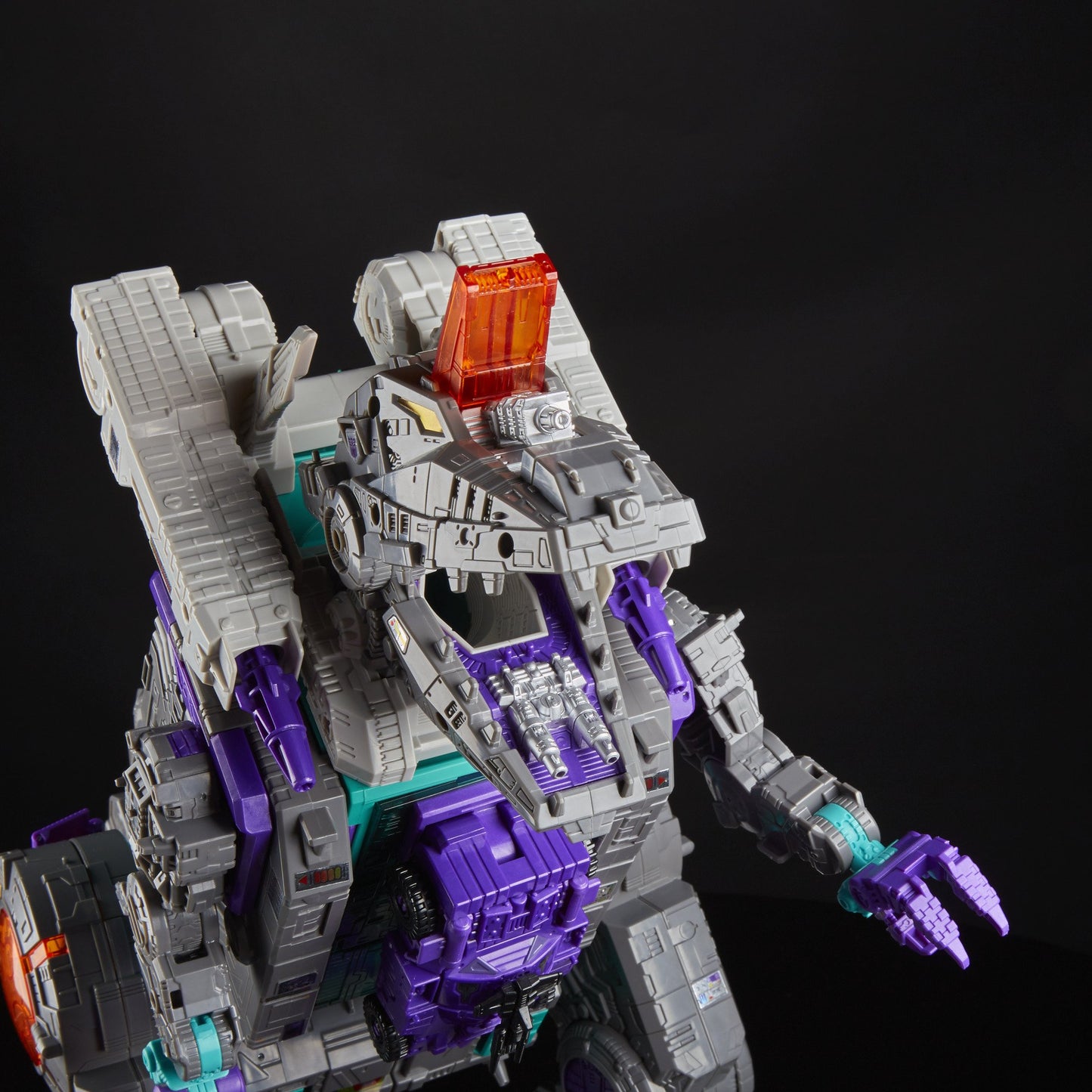 Transformers Tra Generations Trypticon Action Figure