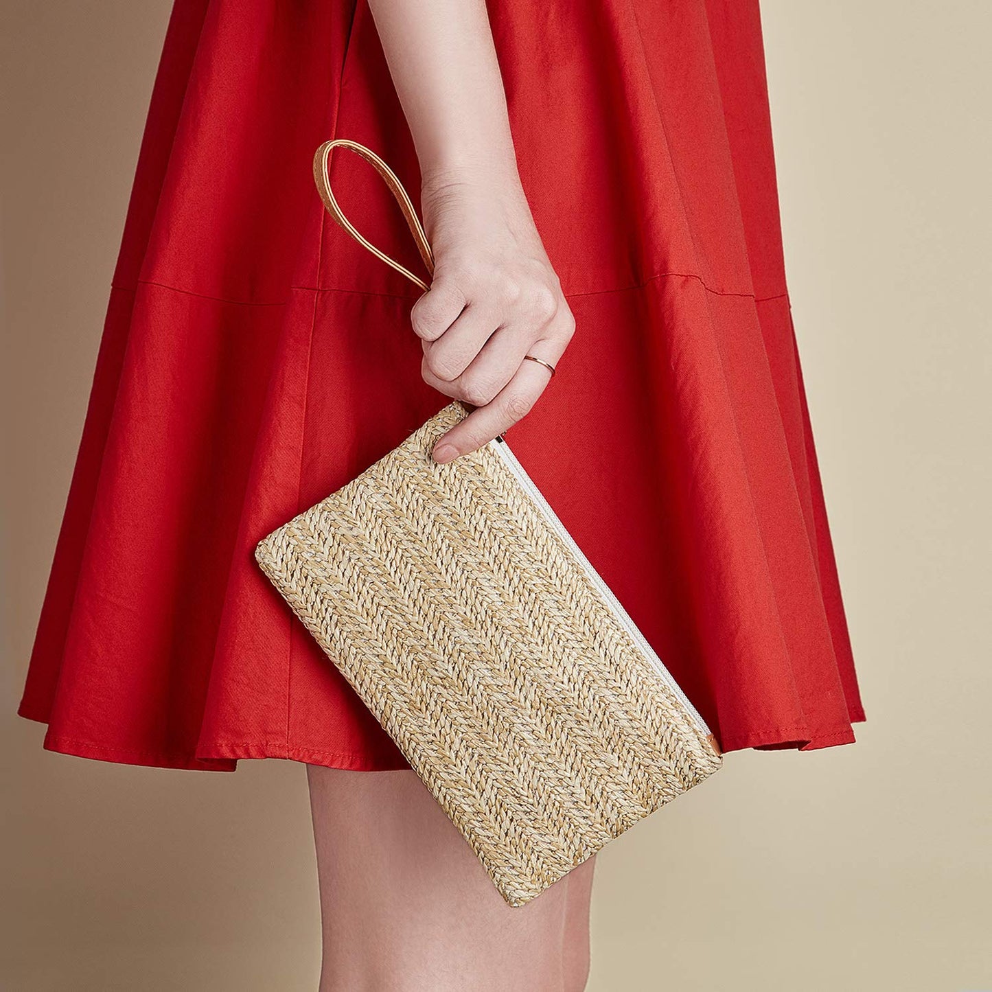 Frienda 2 Pieces Straw Clutch Purse Straw Handbag for Women Summer Beach Bag Bohemian Wristlet Bag(Beige-White, Beige-Yellow)