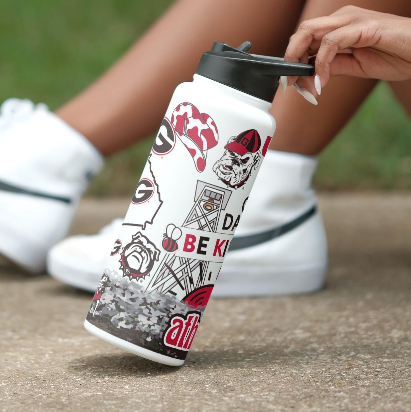 Logo Brands NCAA Georgia Bulldogs 34oz Native Quencher Bottle - Double-Wall Insulated, Stainless Steel, No-Spill Lid, Easy Carry Handle