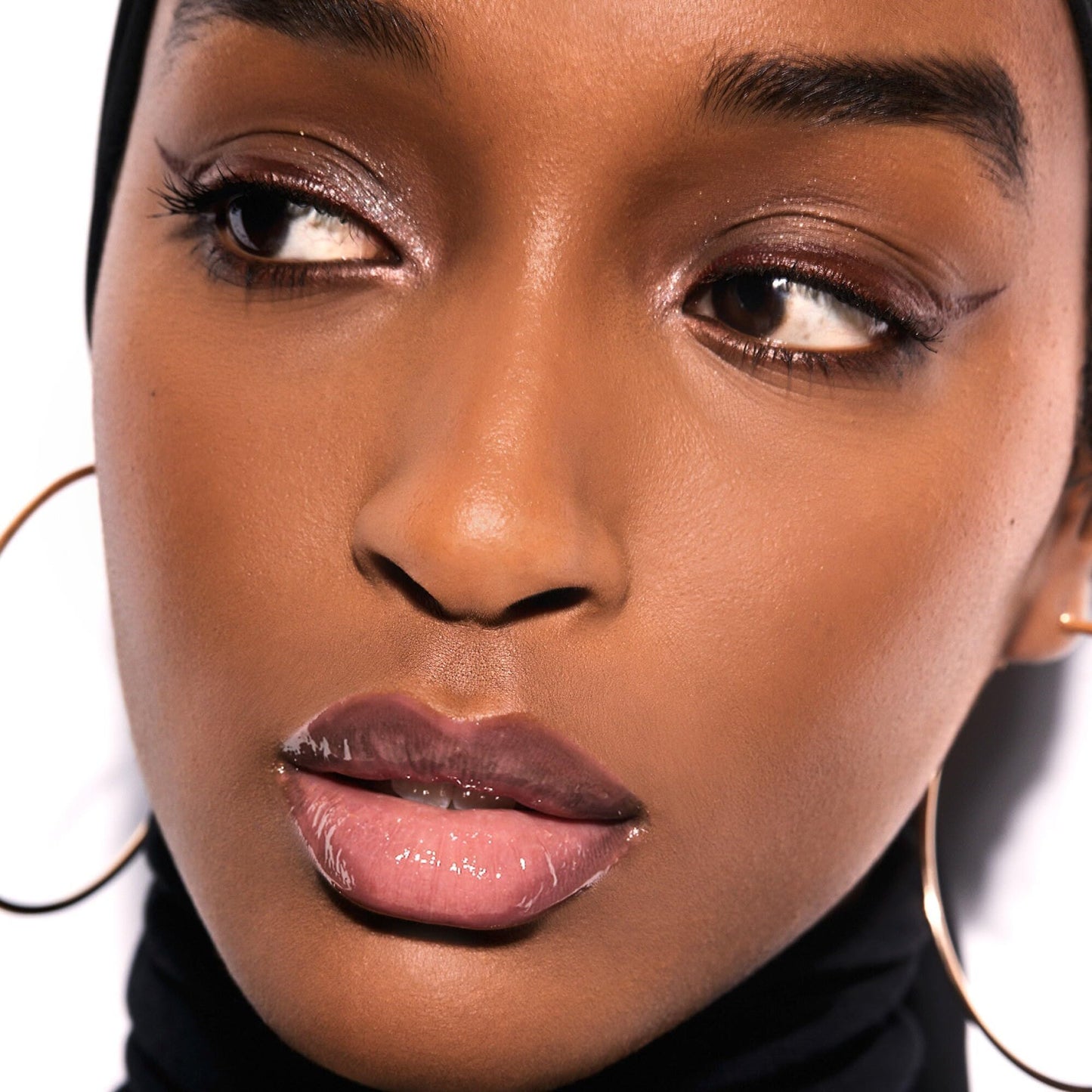 Gloss Bomb Heat Universal Lip Luminizer Plus Plumper - 02 Fussy Heat by Fenty Beauty for Women - 0.3 oz Lip Gloss