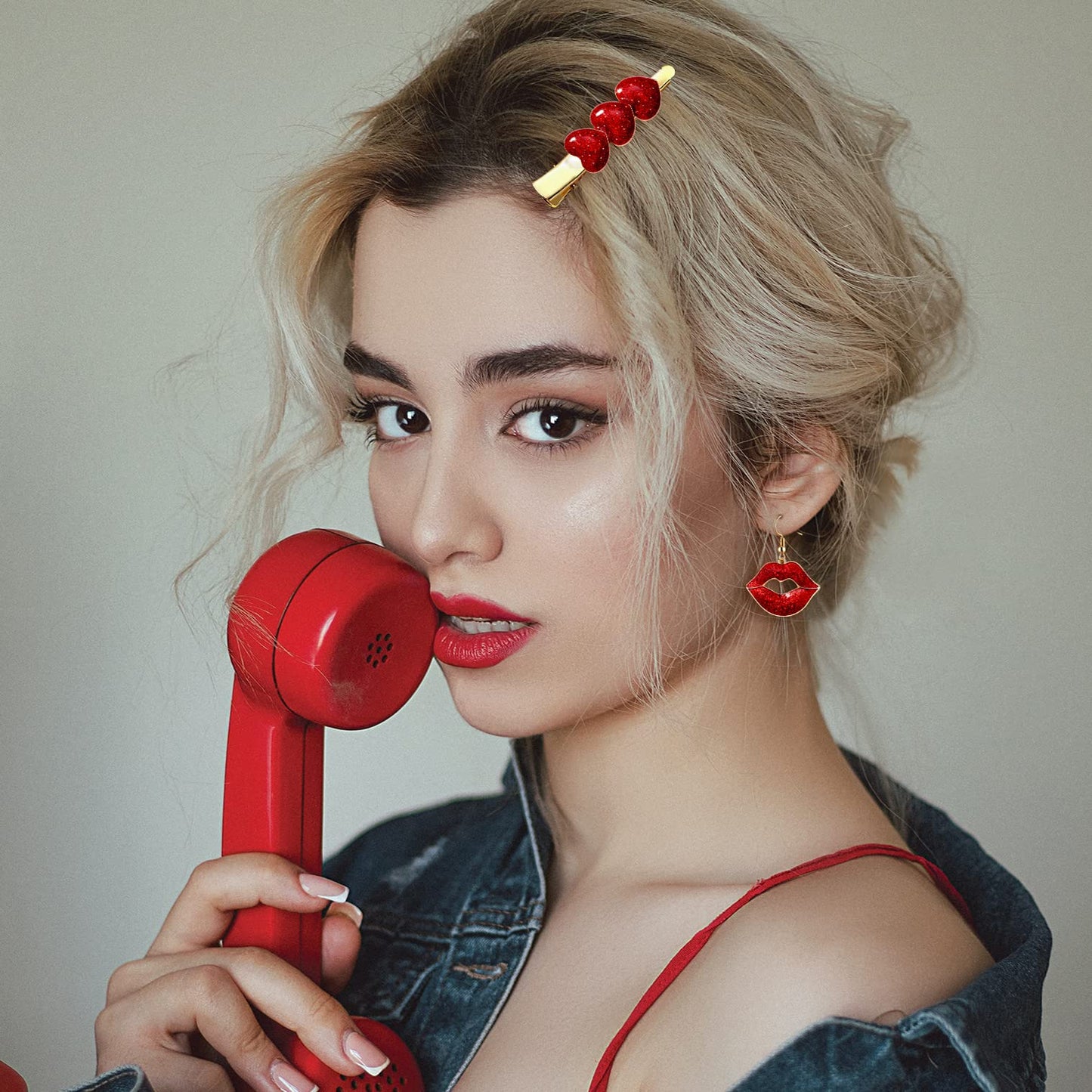 4PCS Valentine's Day Hair Clips for Women Rhinestone Heart Hairpins Glitter Heart Barrettes Enamel Hair Accessory Valentine's Day Gifts for Women