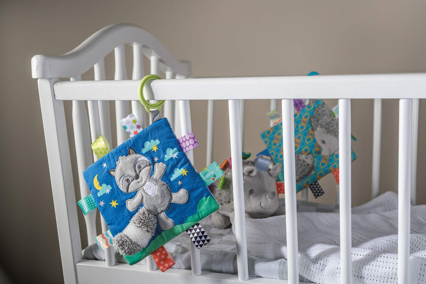 Taggies Soothing Sensory Crinkle Me Toy with Baby Paper and Squeaker, Harley Raccoon, 6.5 x 6.5-Inches