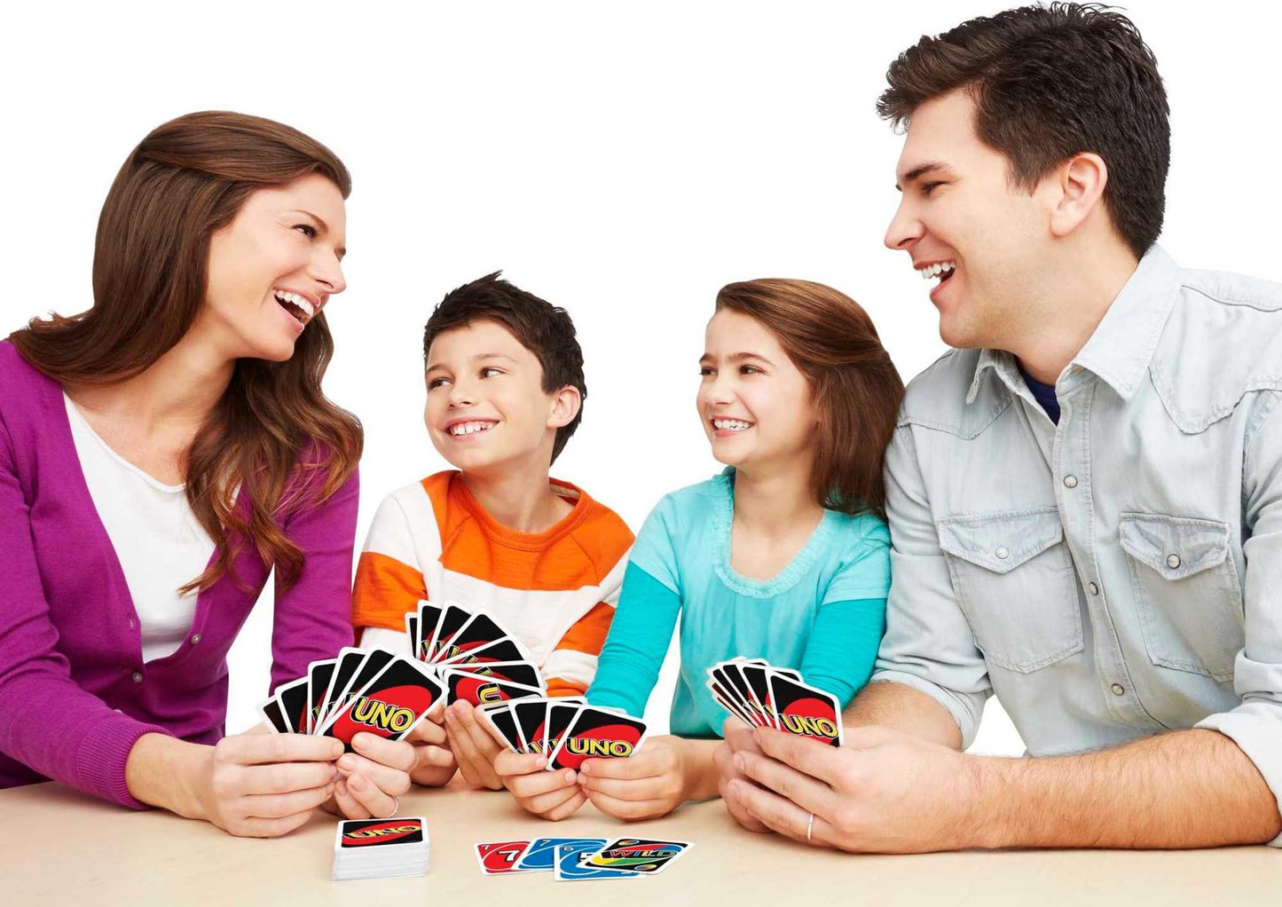 Mattel Games UNO Color & Number Matching Card Game for 2-10 Players Ages 7Y+