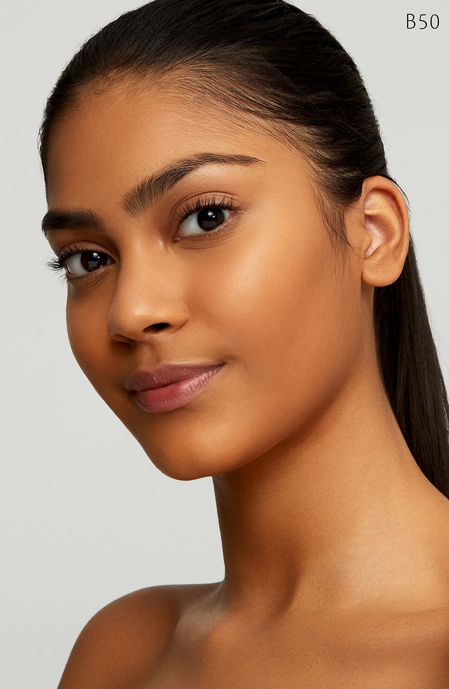 Clé de Peau Beauté, Radiant Fluid Foundation Matte SPF 20, B50