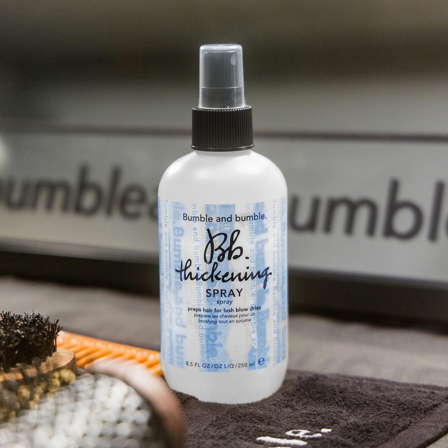 Bumble and bumble. Thickening Blow-Dry Prep Spray | For Lush Blow Dries | Straight to Wavy, 8.5 Fl Oz