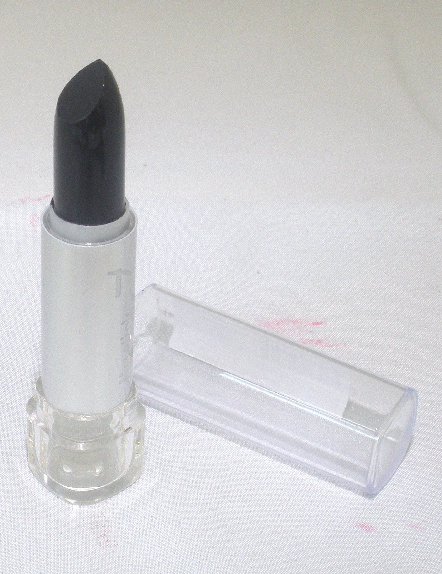 Nicka K Lipstick With Vitamin E (306-Black)