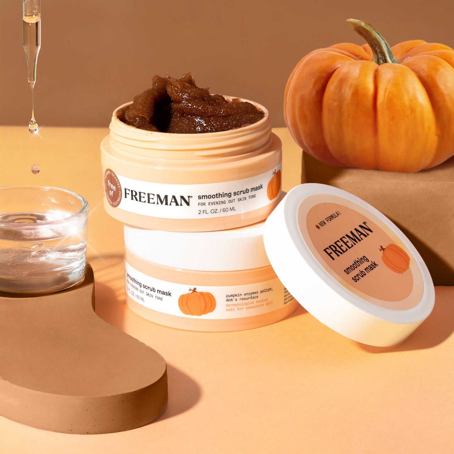 Freeman Smoothing Scrub Mask, Facial Mask & Face Scrub For Exfoliating Skin, Improve Skin Tone, Pumpkin Enzymes & AHAs, Travel Size Skincare, Vegan