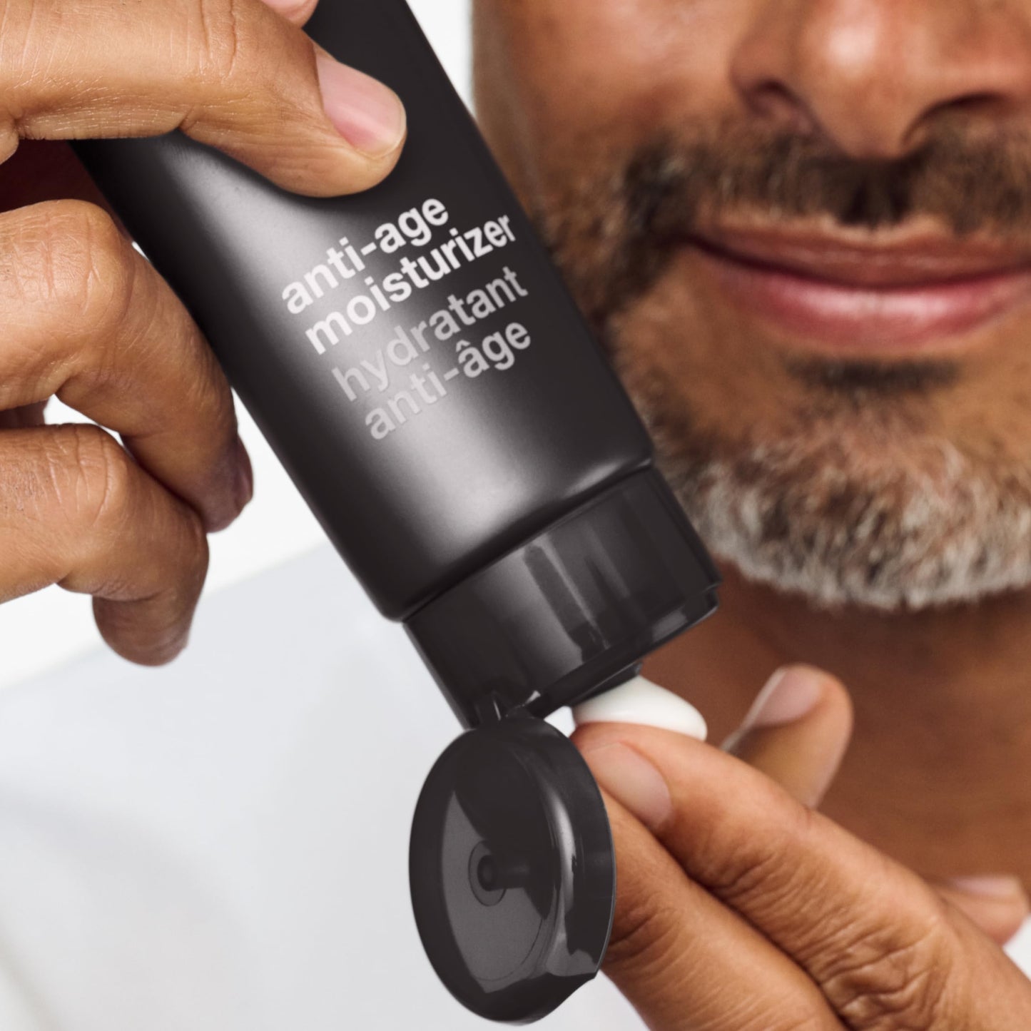 Clinique For Men Daily Anti-Age Face Moisturizer With Hyaluronic Acid, Vitamin E + Glycerin | Combats Lines, Wrinkles + Dullness | Hydrating +