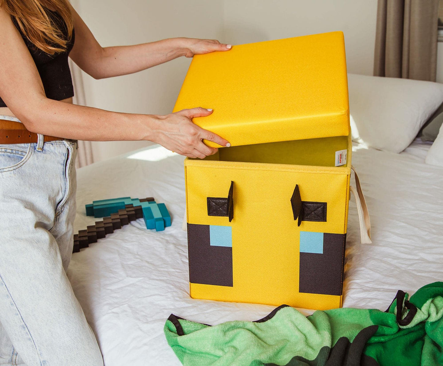 Minecraft Bee 15-Inch Storage Bin Chest with Lid | Foldable Fabric Basket Container, Cube Organizer with Handles, Cubby Closet Organizer | Video Game…