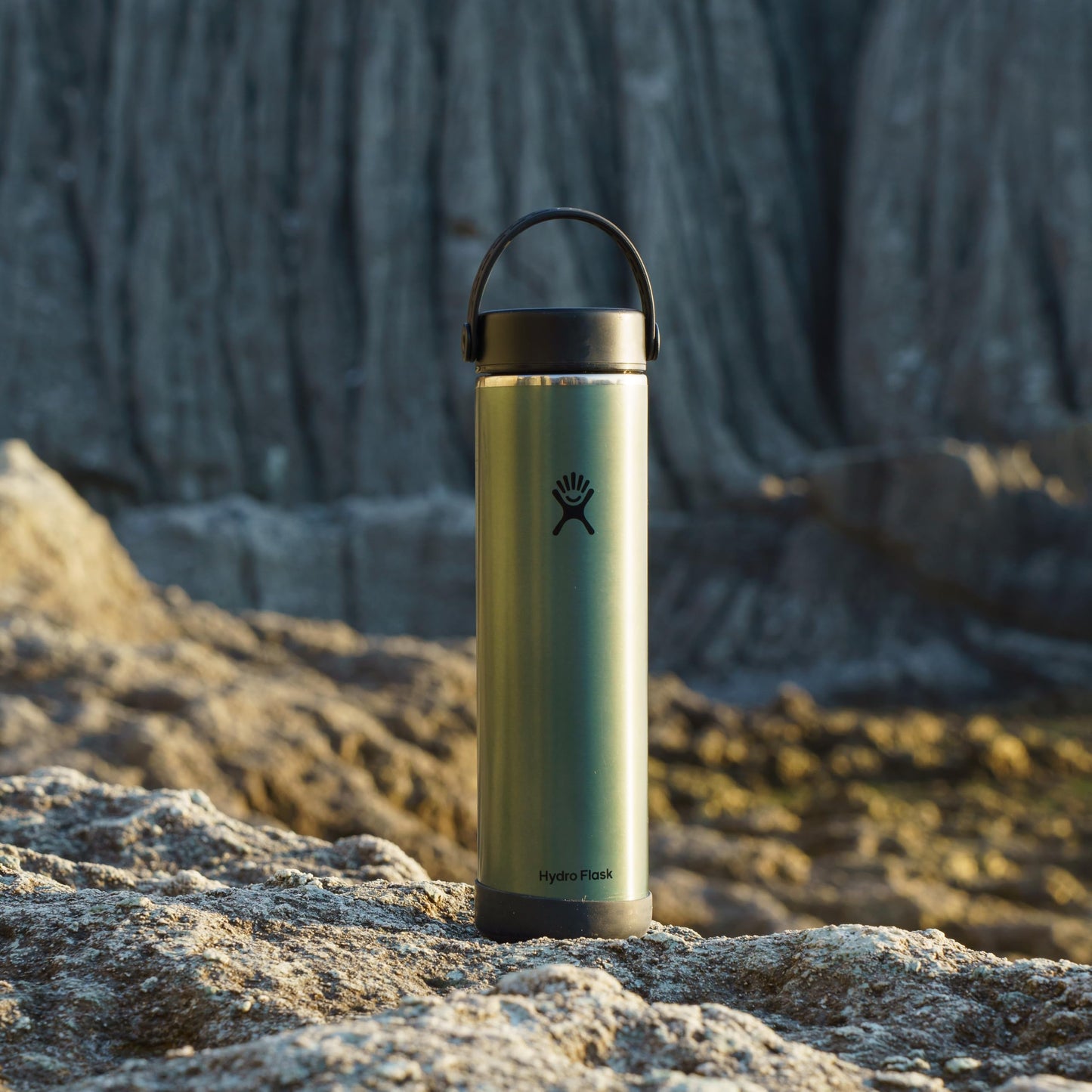 Hydro Flask 40 Oz Lightweight Trail Series Wide Flex Cap Obsidian- Hiking Water Bottle