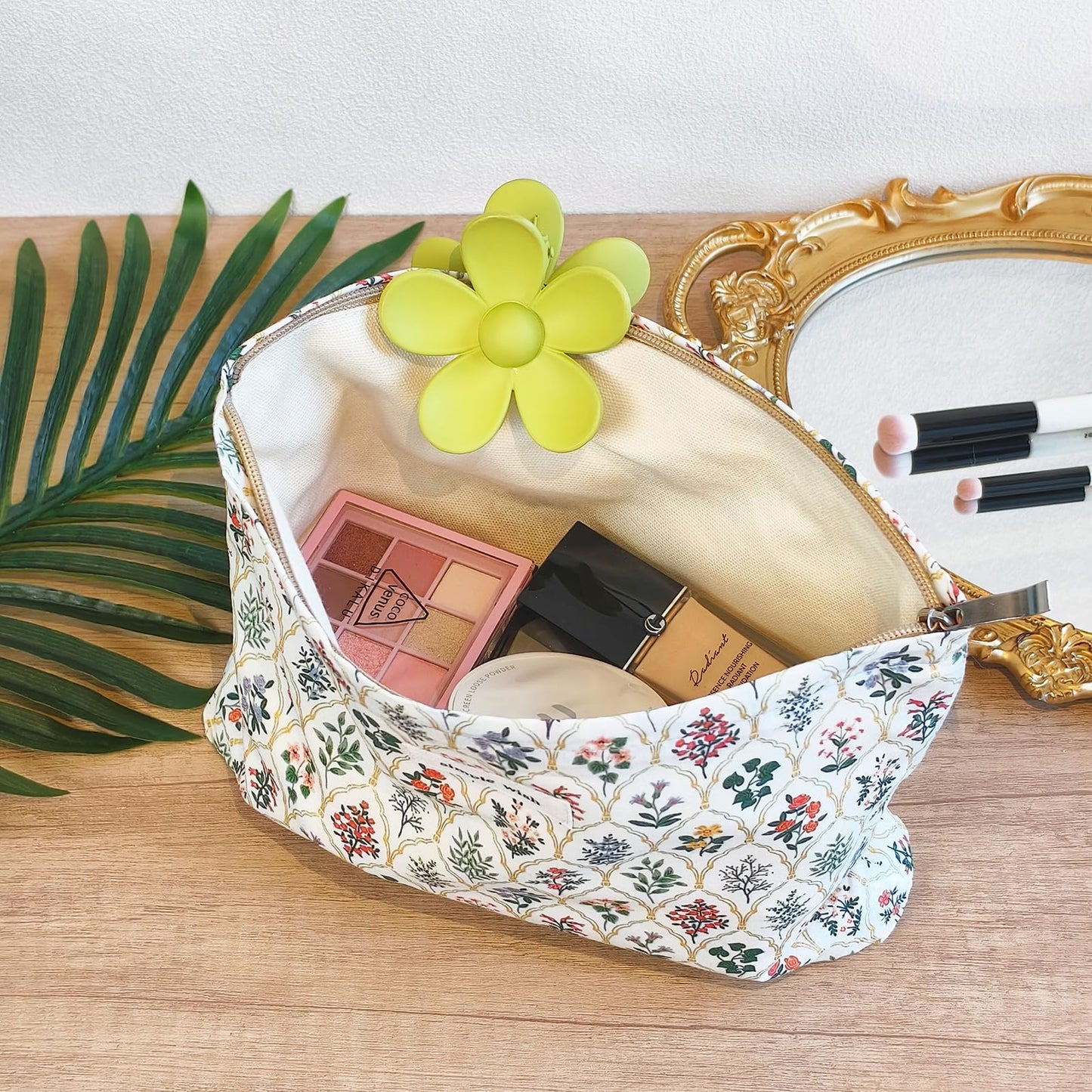 STARDW Aesthetic Floral Makeup Bag Cute Small Cosmetic Bags for Women Girls, Travel Toiletry Bag Large Capacity Zipper Makeup Pouch, Purse Organizer Beauty and Personal Care STARDW