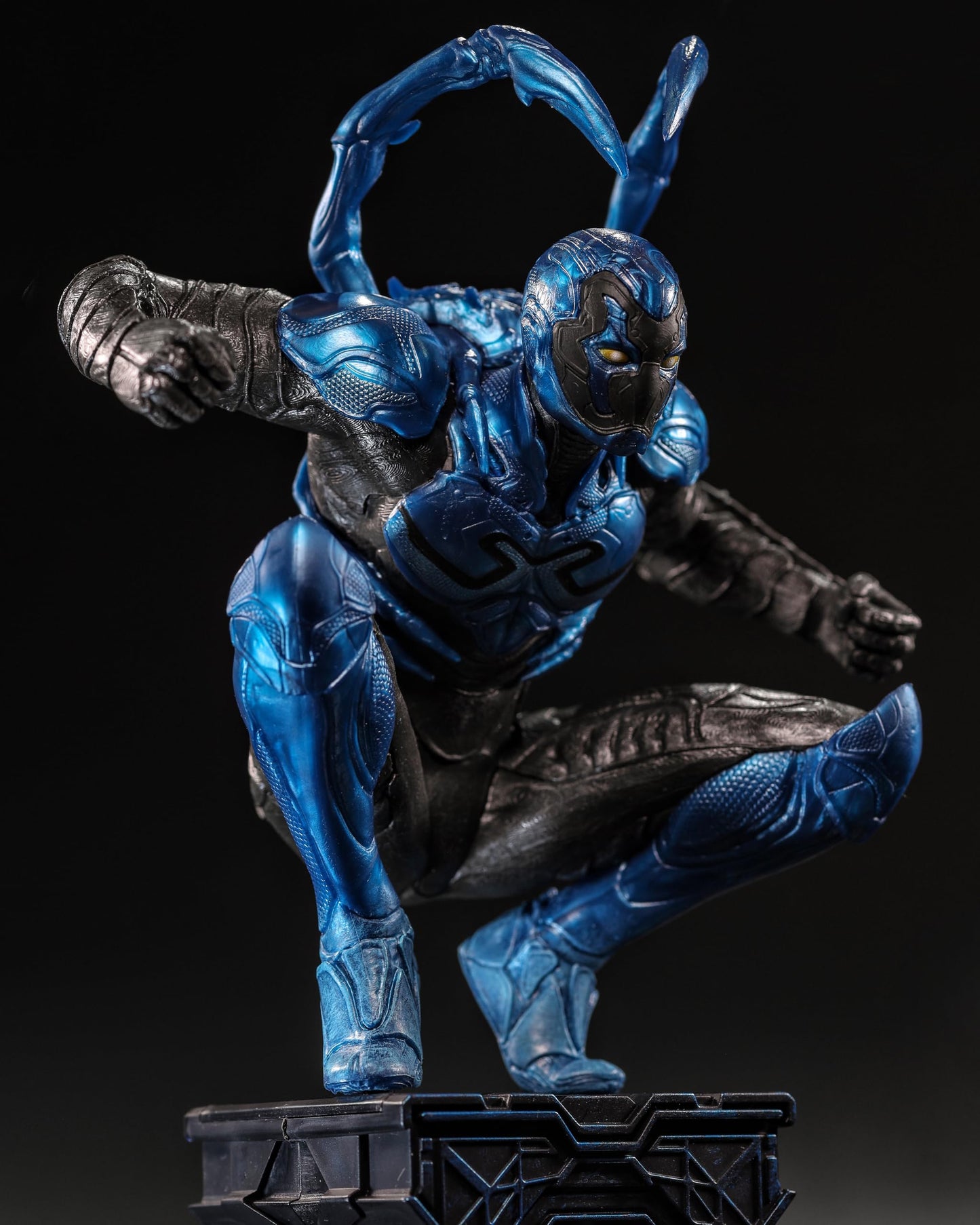 McFarlane Toys - DC Multiverse Blue Beetle (Blue Beetle Movie) 12in Statue