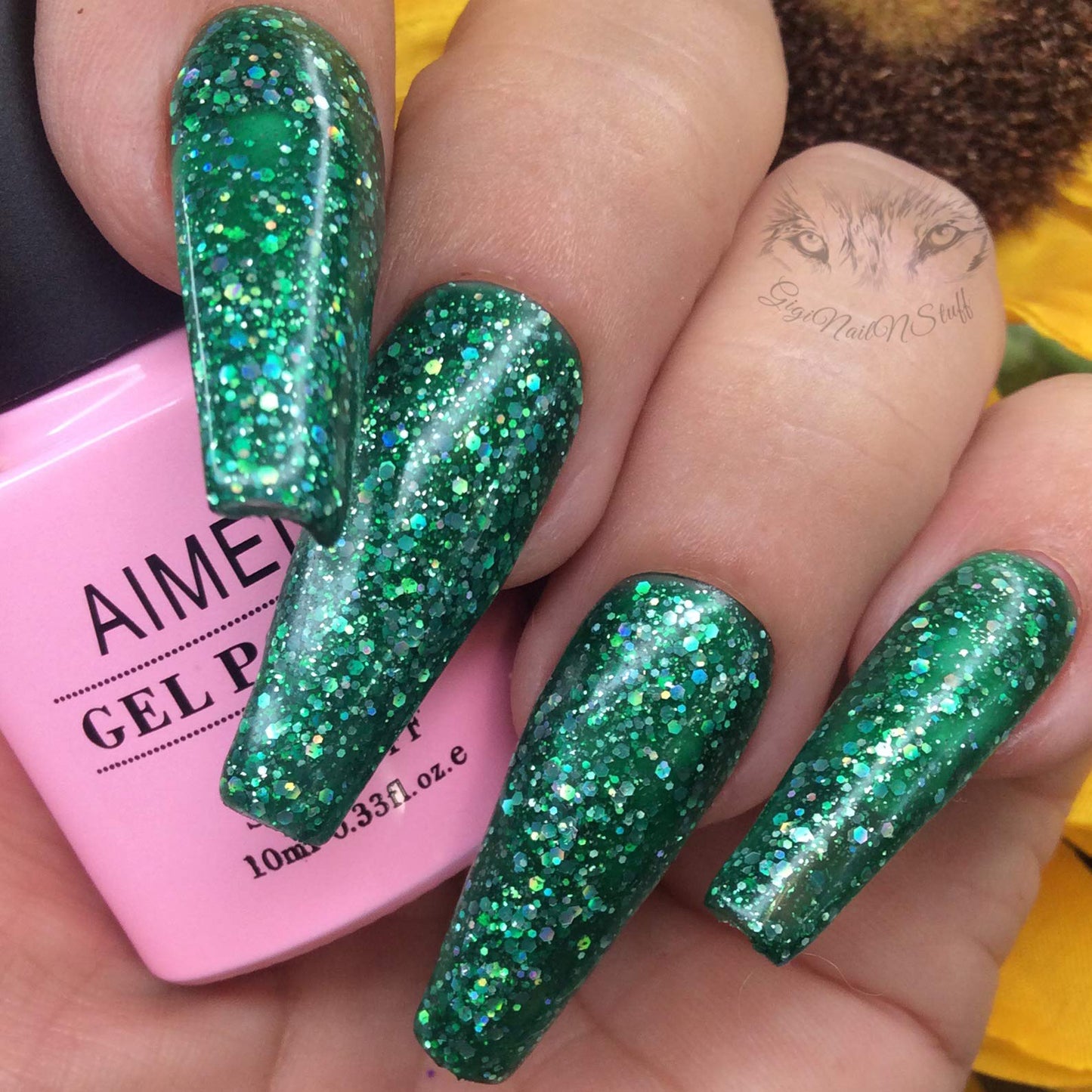 AIMEILI Soak Off U V LED Gel Nail Polish - Diamond Glitter Fire Green (063) 10ml