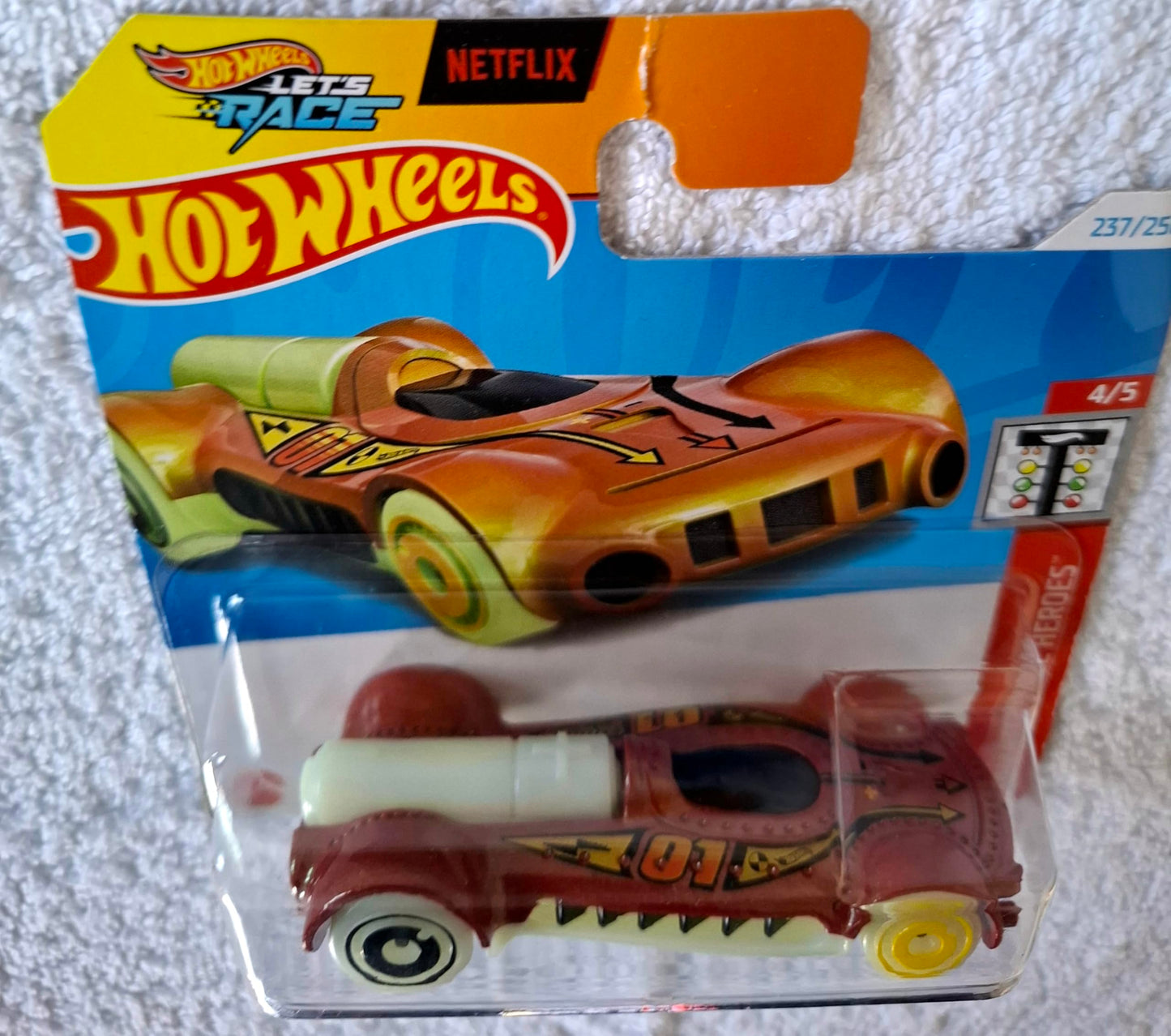 Hot Wheels Retro-Active Orange Quarter Mile Heroes 4/5 Die-Cast Car Model